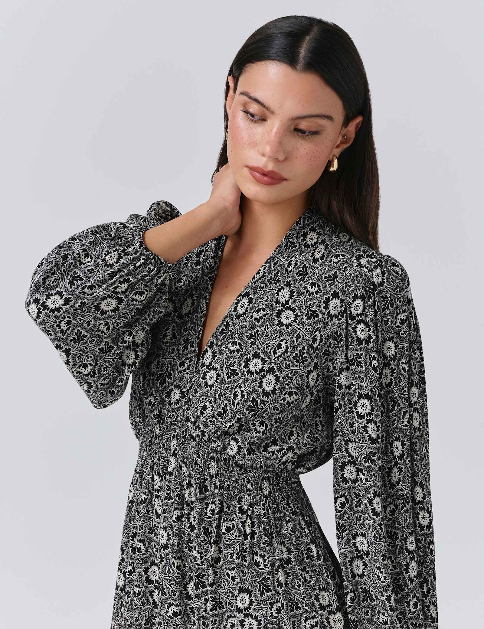 Crepe Floral V-Neck Midi Waisted Dress - image 2