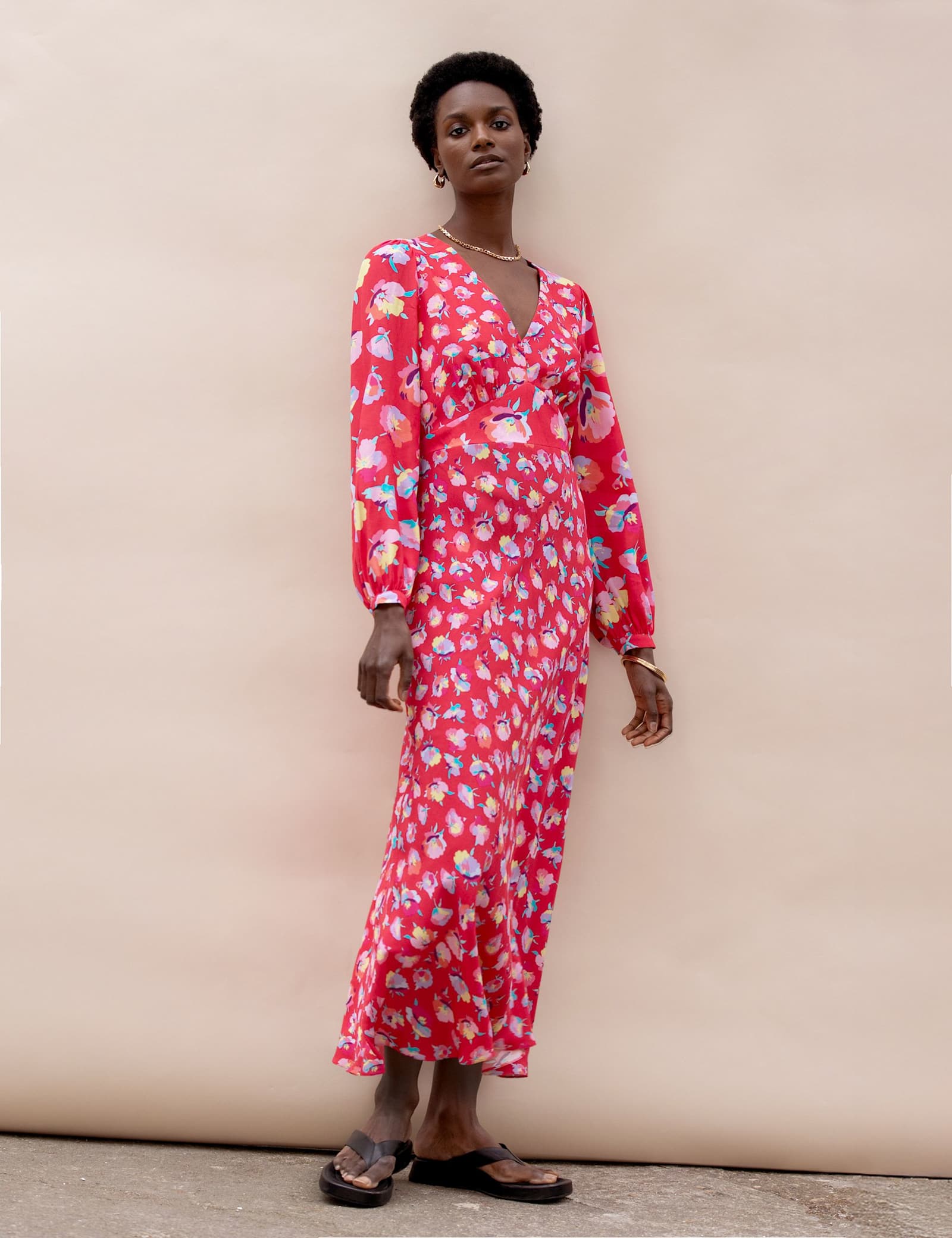 Floral V-Neck Midaxi Tea Dress - image 1
