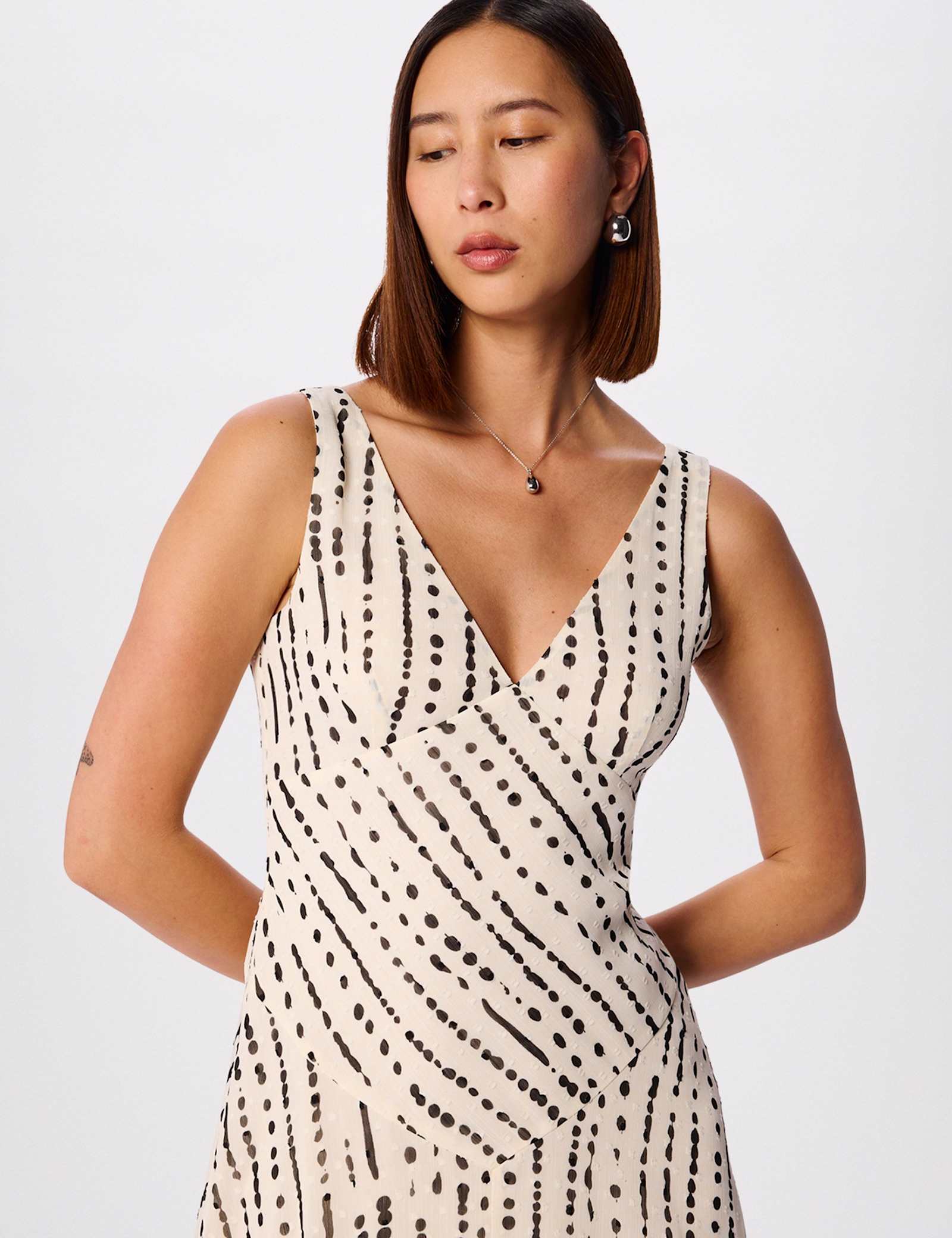 Printed V-Neck Maxi Skater Dress - image 5
