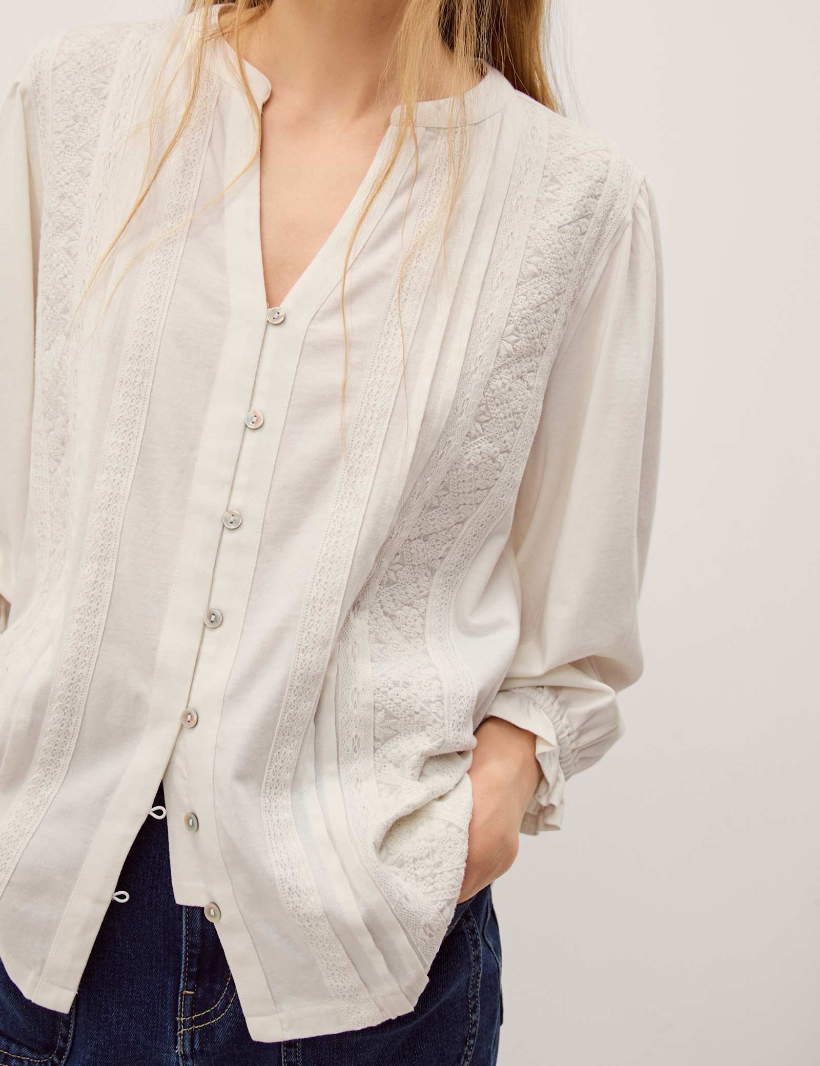 Pure Cotton Notch Neck Lace Insert Blouson Sleeve Blouse - image 3