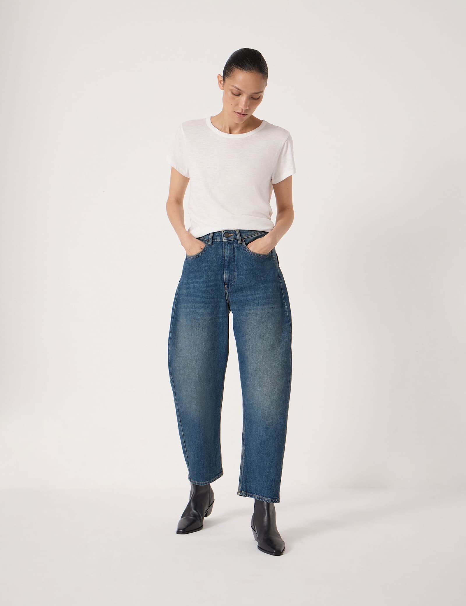 Mid Rise Barrel Ankle Grazer Jeans - image 2