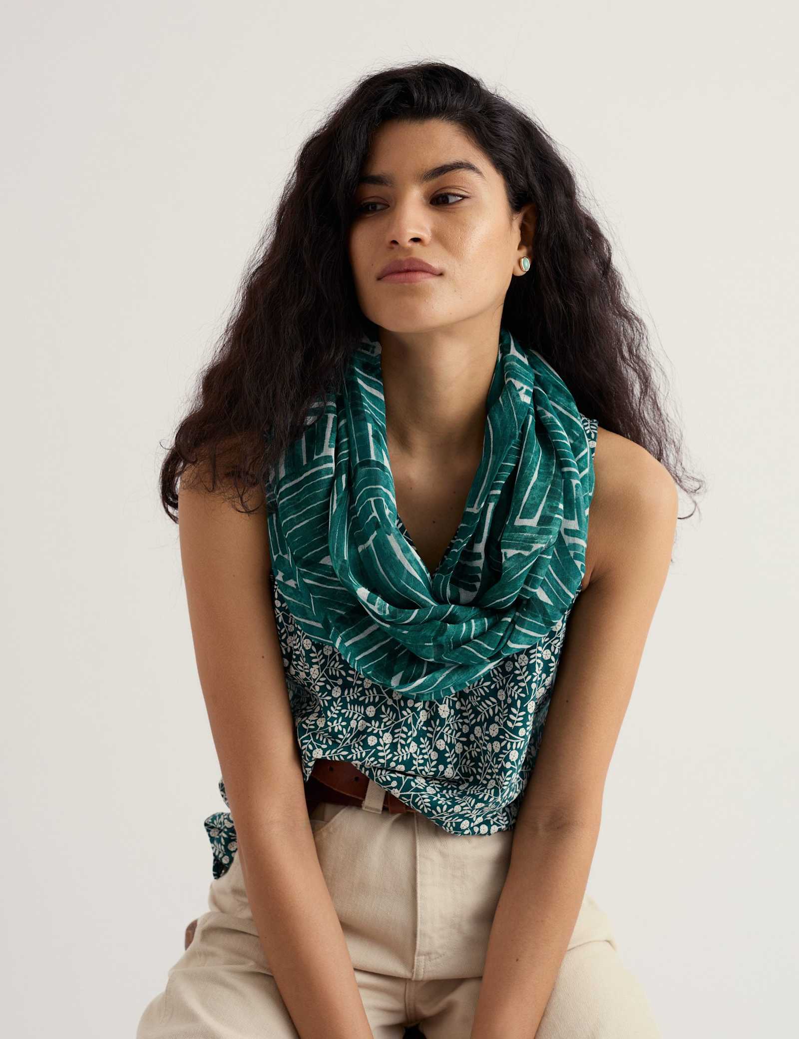 Modal Rich Geometric Snood - image 5