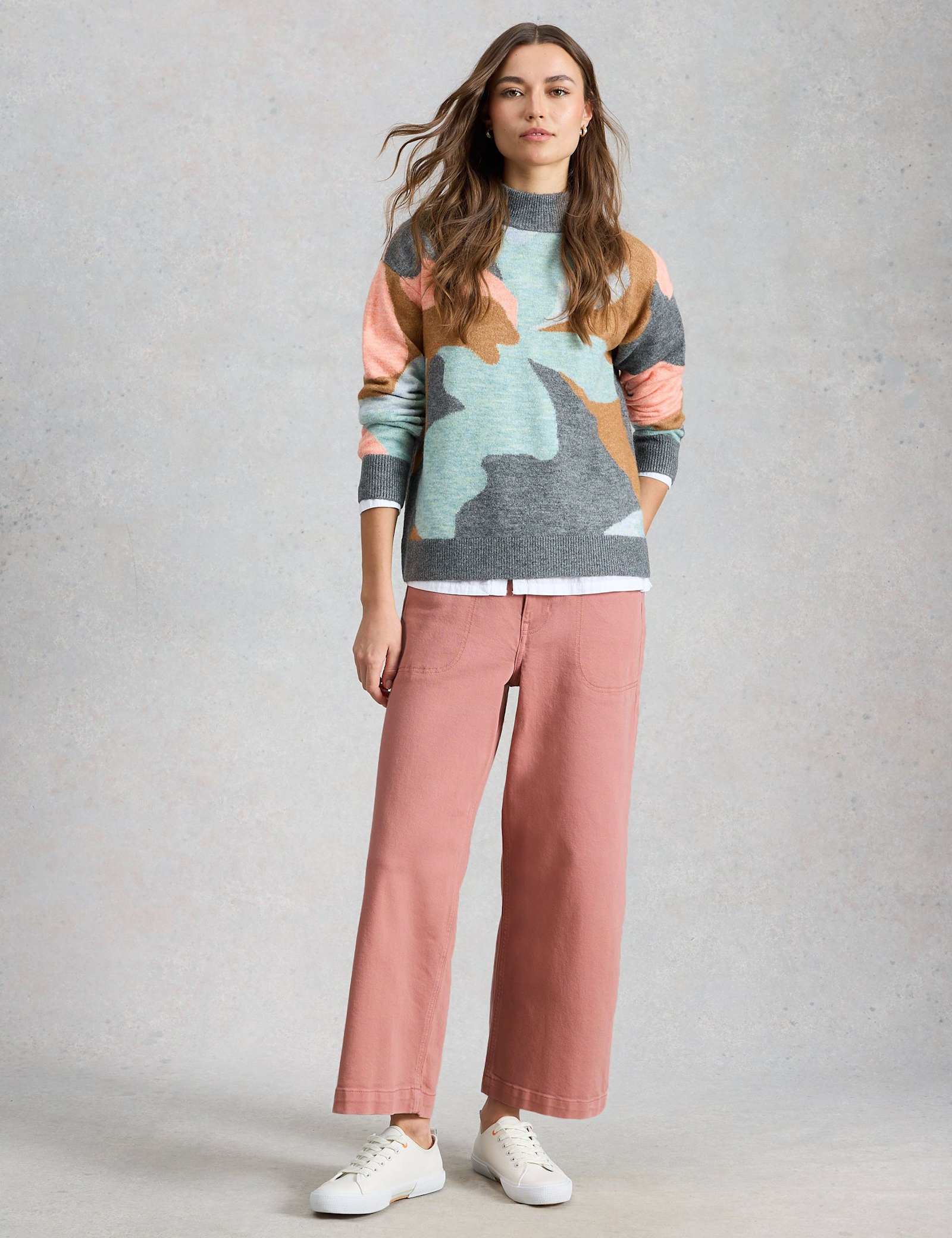 Mid Rise Wide Leg Cropped Jeans - image 2