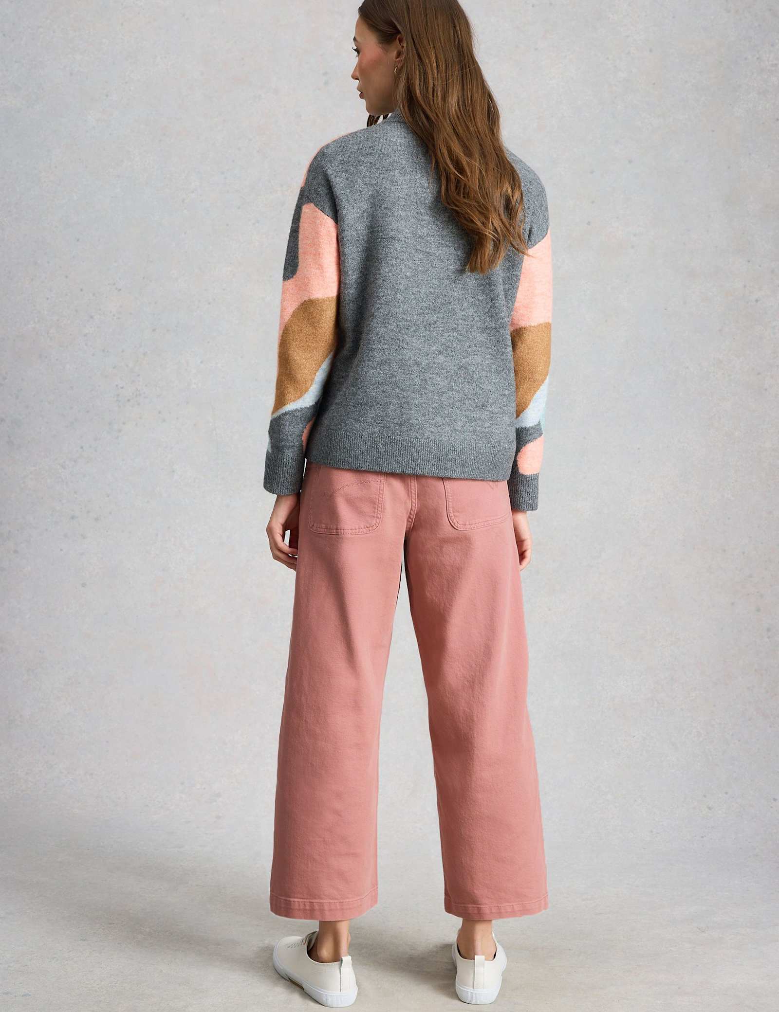 Mid Rise Wide Leg Cropped Jeans - image 3