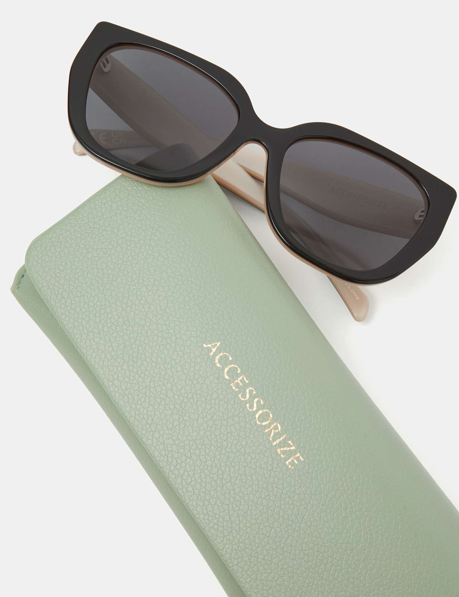 Premium Square Sunglasses - image 2