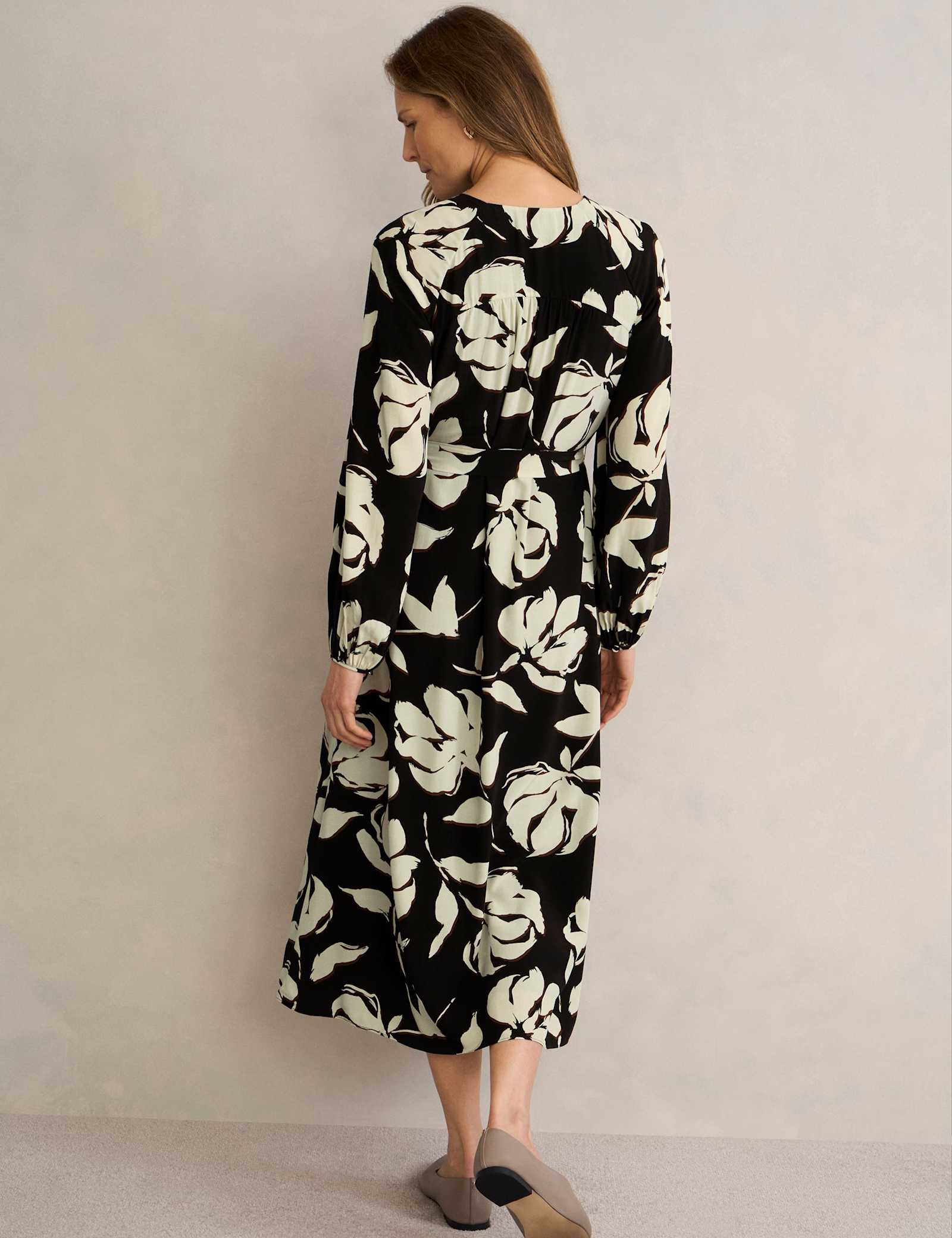 Evelyn Floral Tie Neck Midi Wrap Dress - image 4