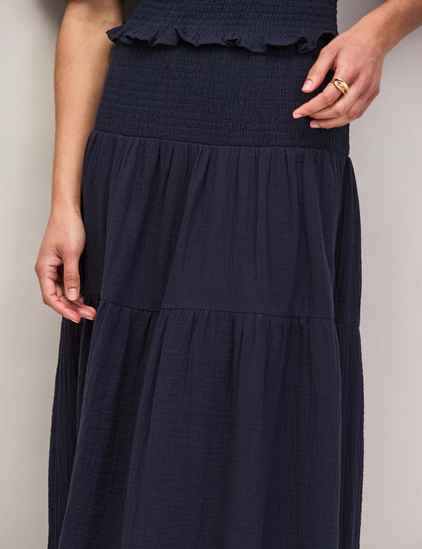 Textured Shirred Maxi Tiered Skirt - image 5