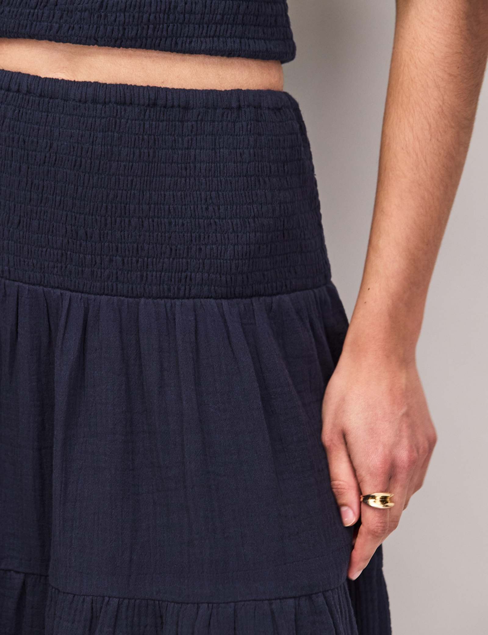 Textured Shirred Maxi Tiered Skirt - image 4