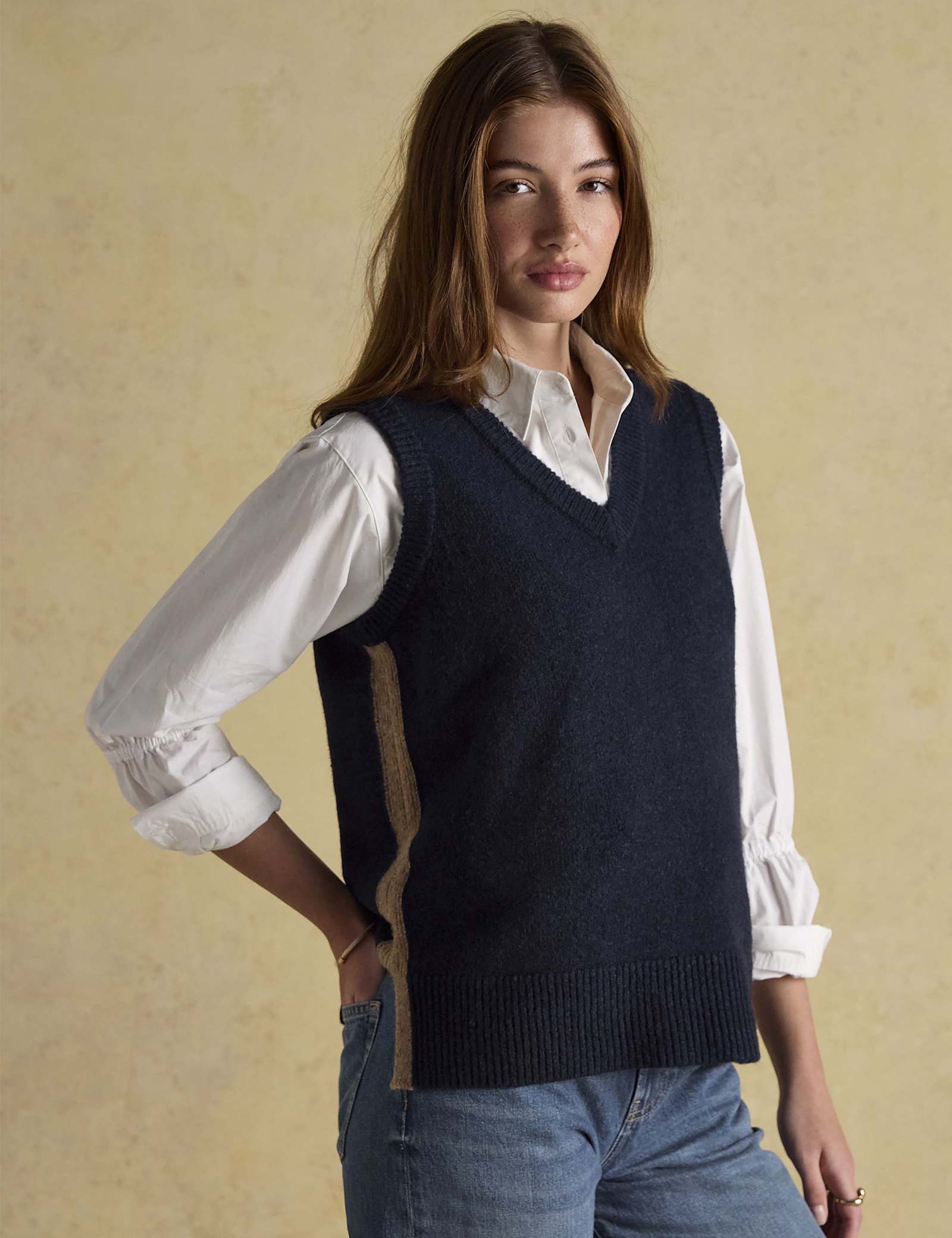 V-Neck Knitted Vest - image 4