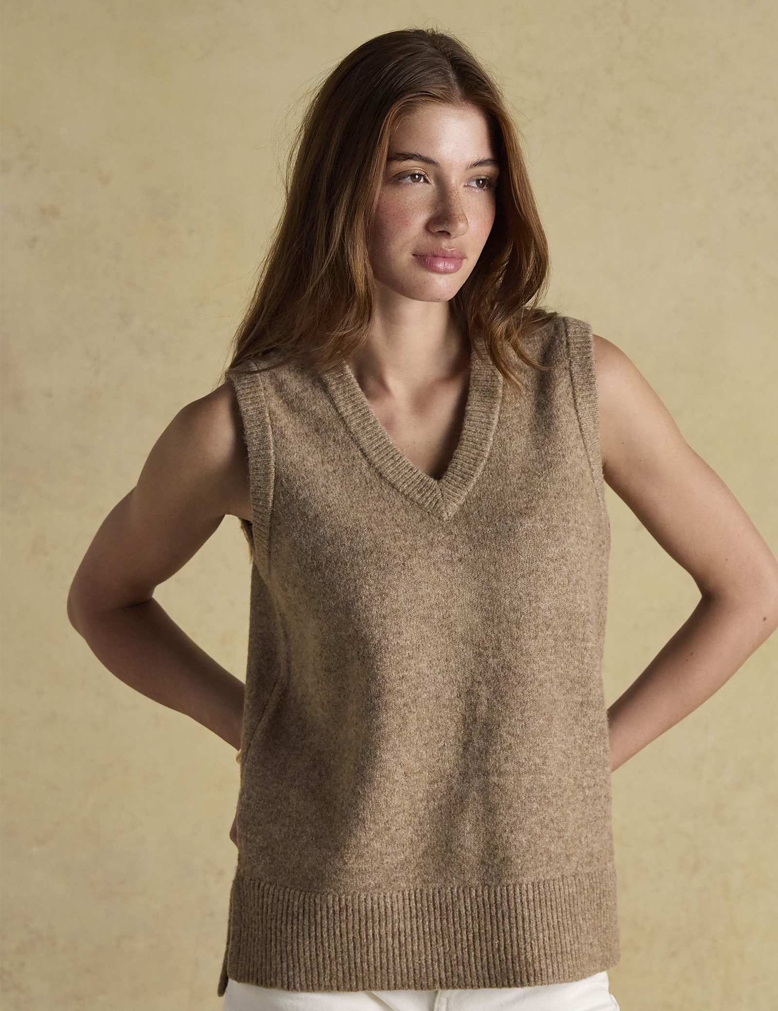V-Neck Knitted Vest - image 3
