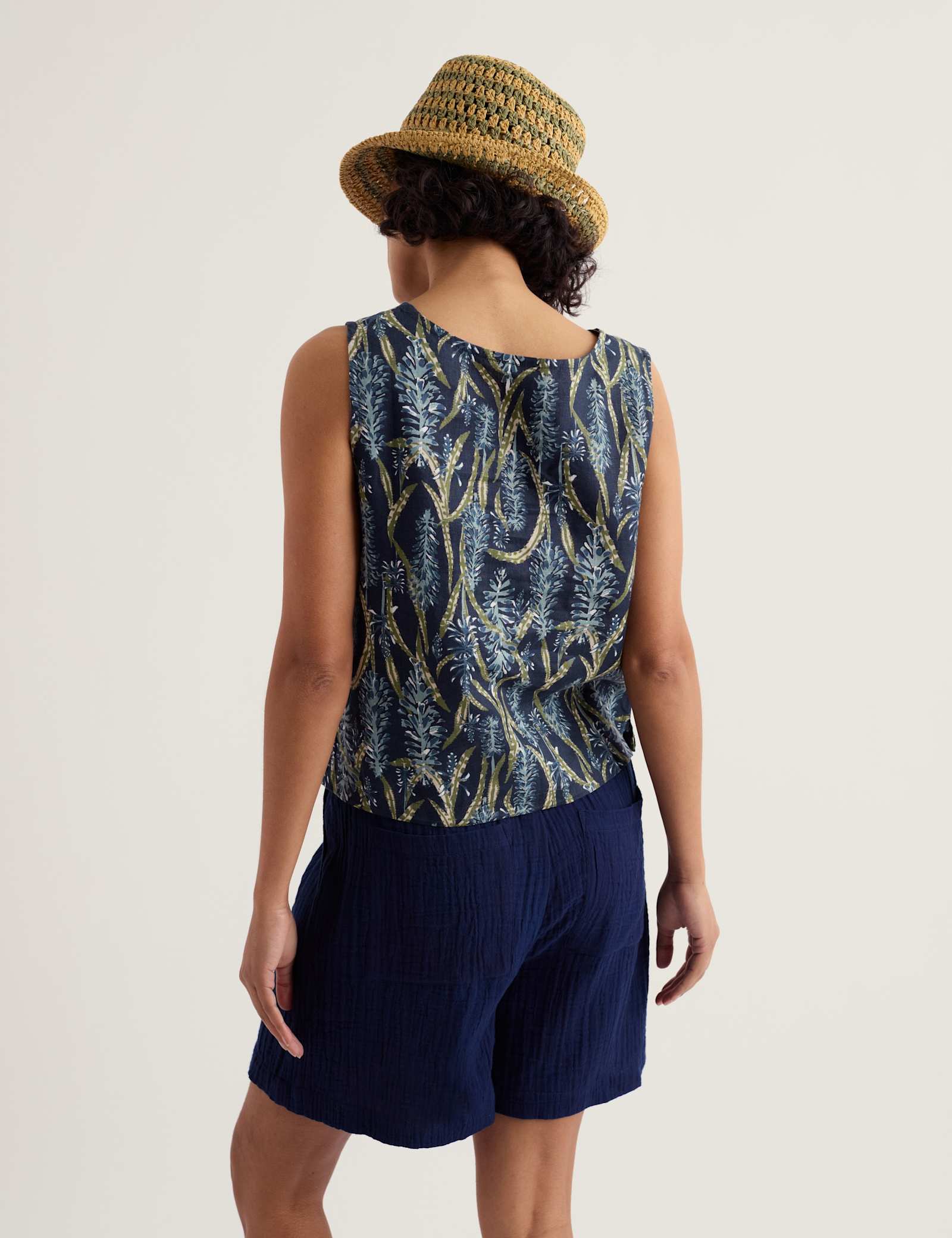 Pure Linen Floral Boat Neck Vest - image 4