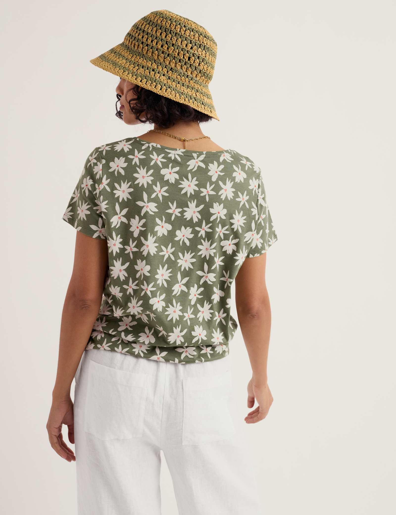 Floral Scoop Neck Keyhole T-Shirt - image 4