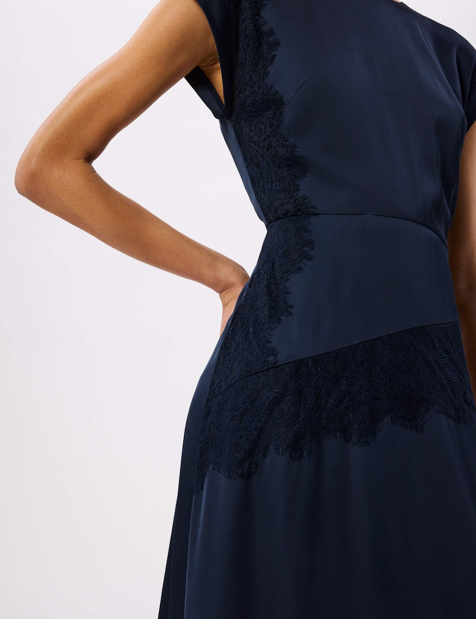 Lace Insert Crew Neck Midi Column Dress - image 4
