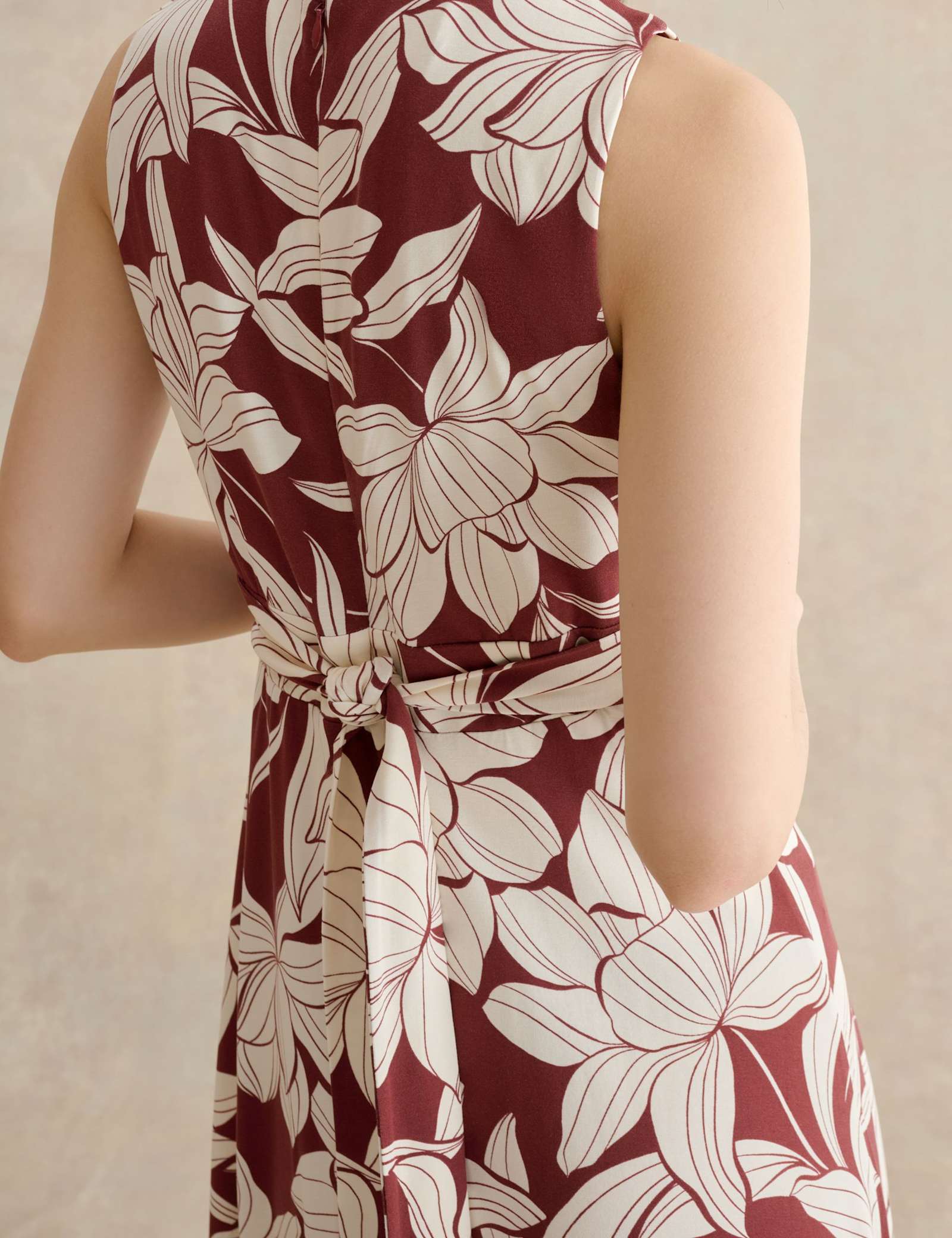 Jersey Floral Knee Length Waisted Dress - image 3