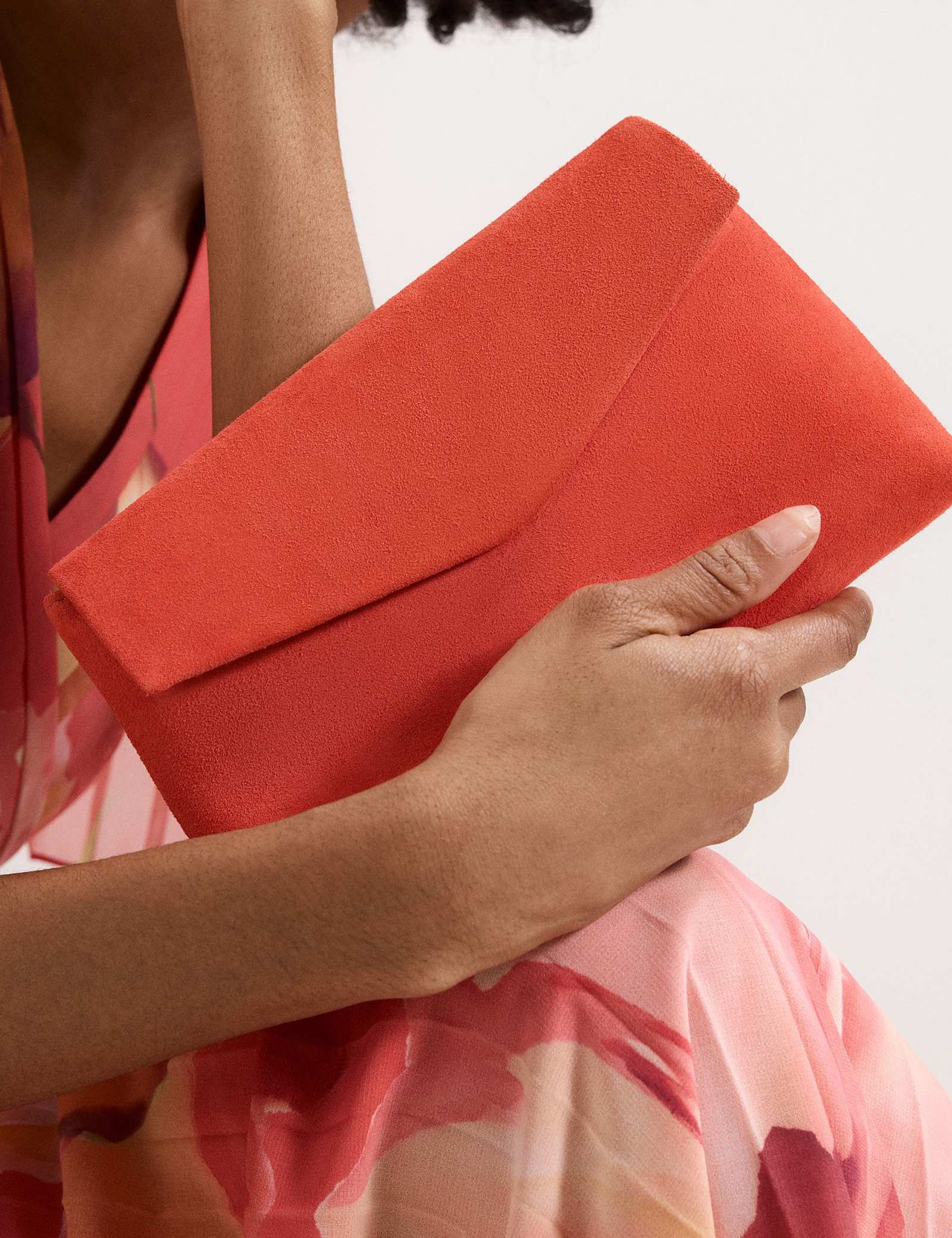 Suede Chain Strap Clutch Bag - image 3