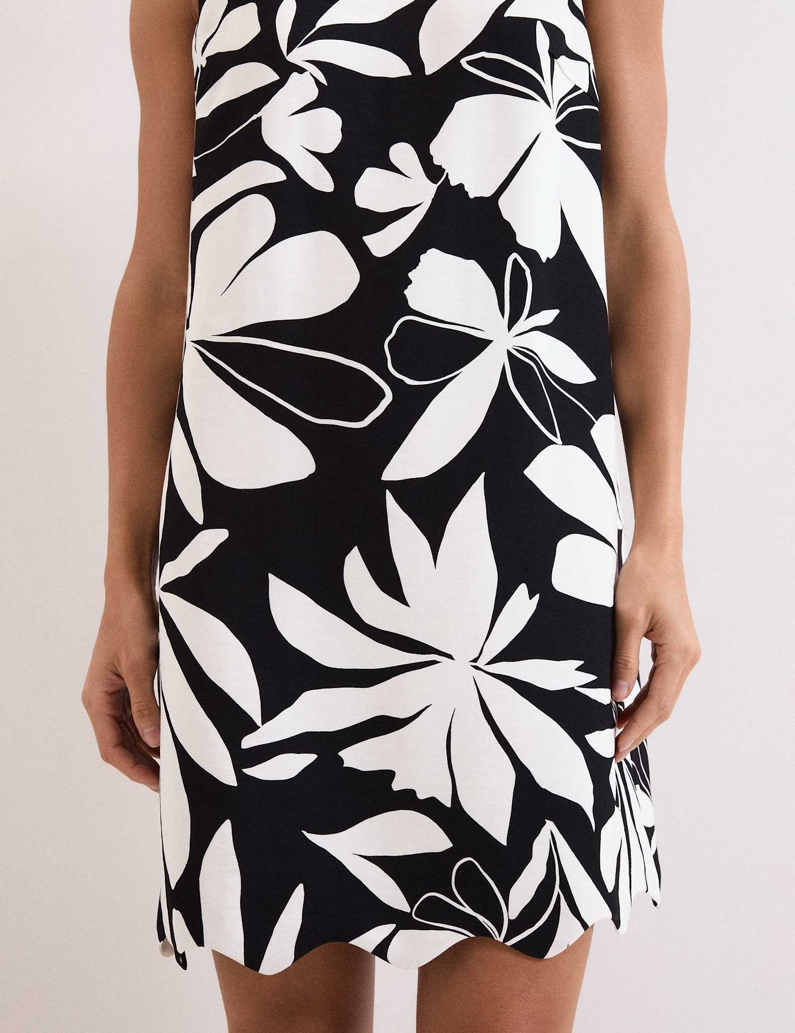 Floral Round Neck Mini Shift Dress - image 3
