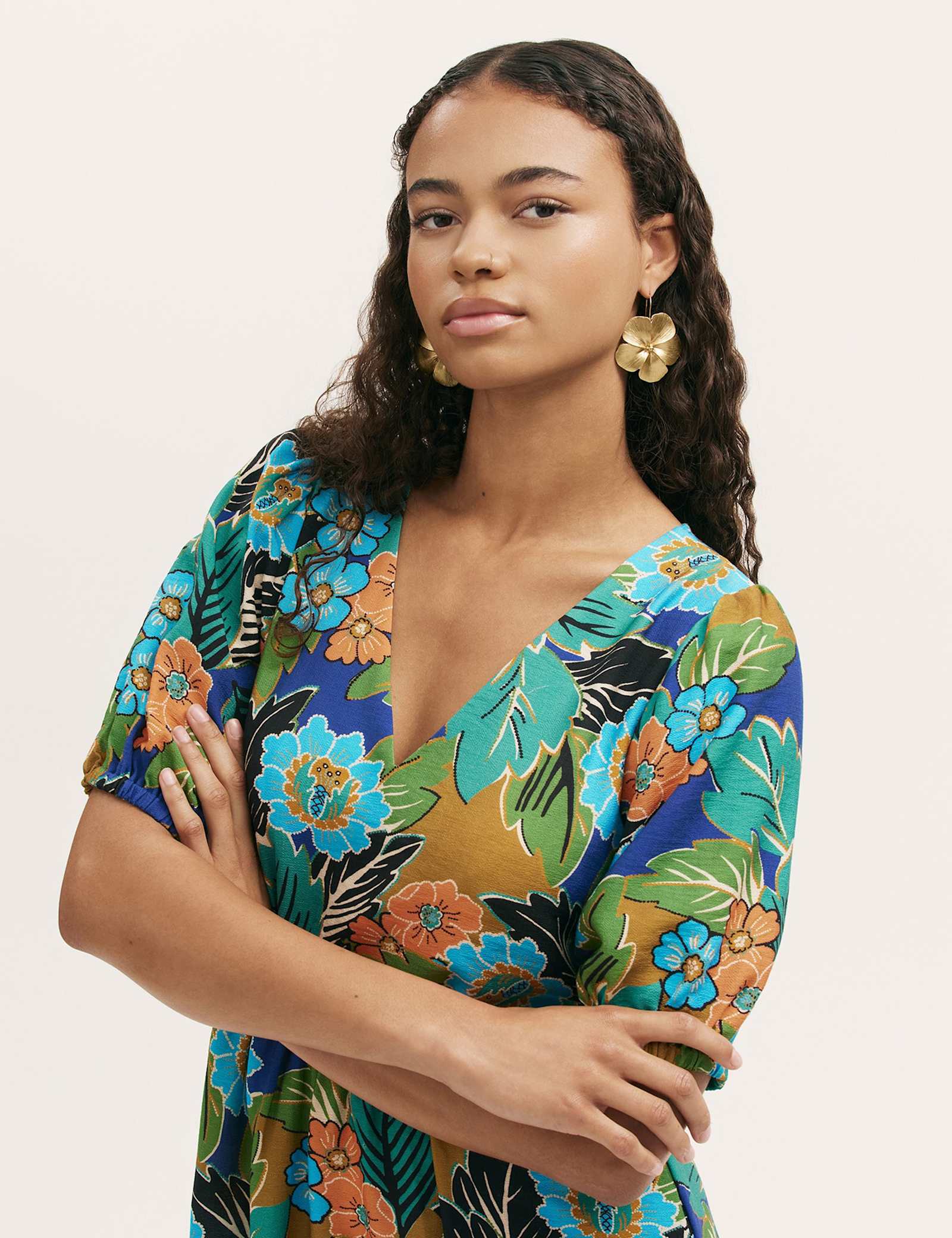 Floral V-Neck Midi Smock Dress - image 2