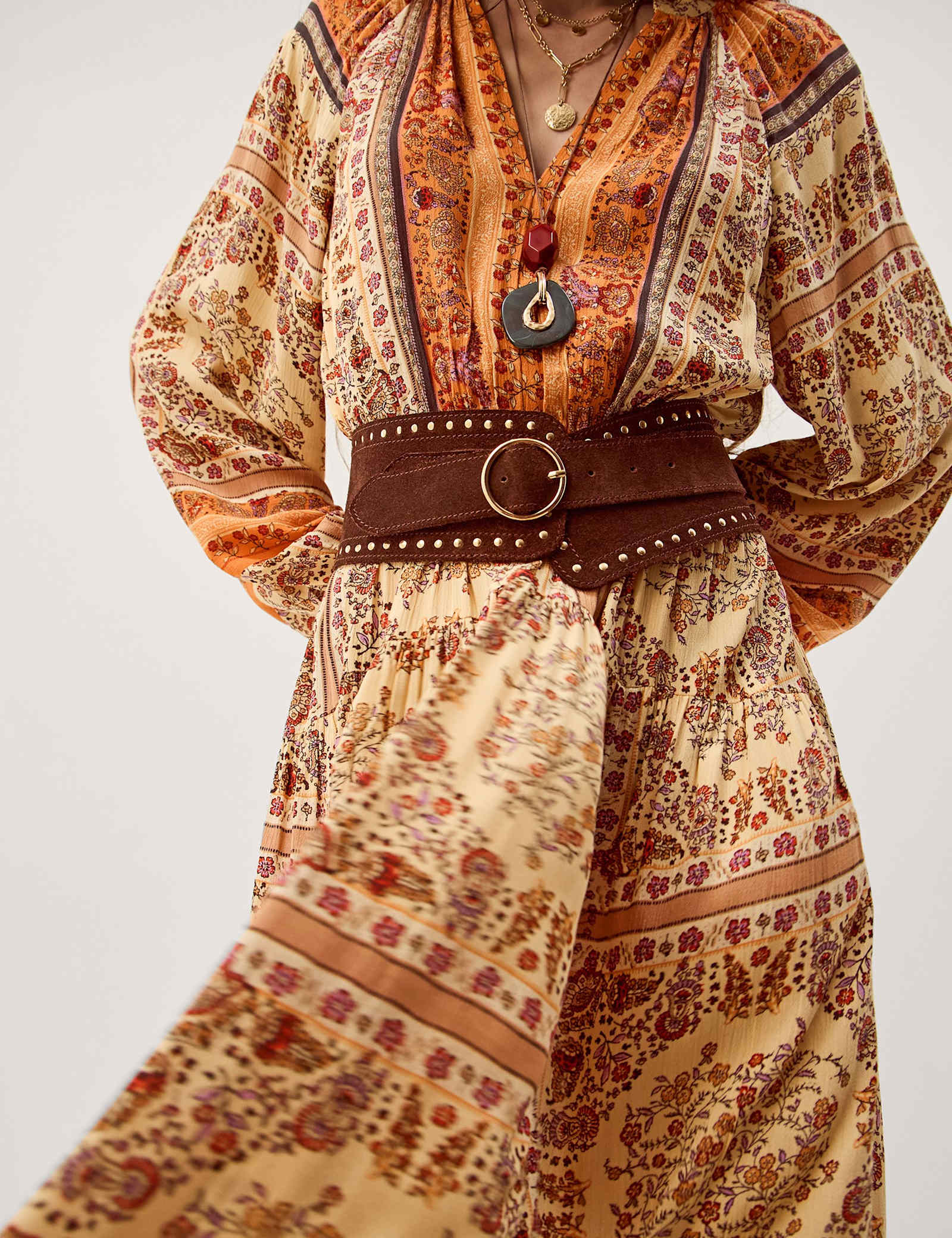 Printed V-Neck Midaxi Waisted Dress - image 3
