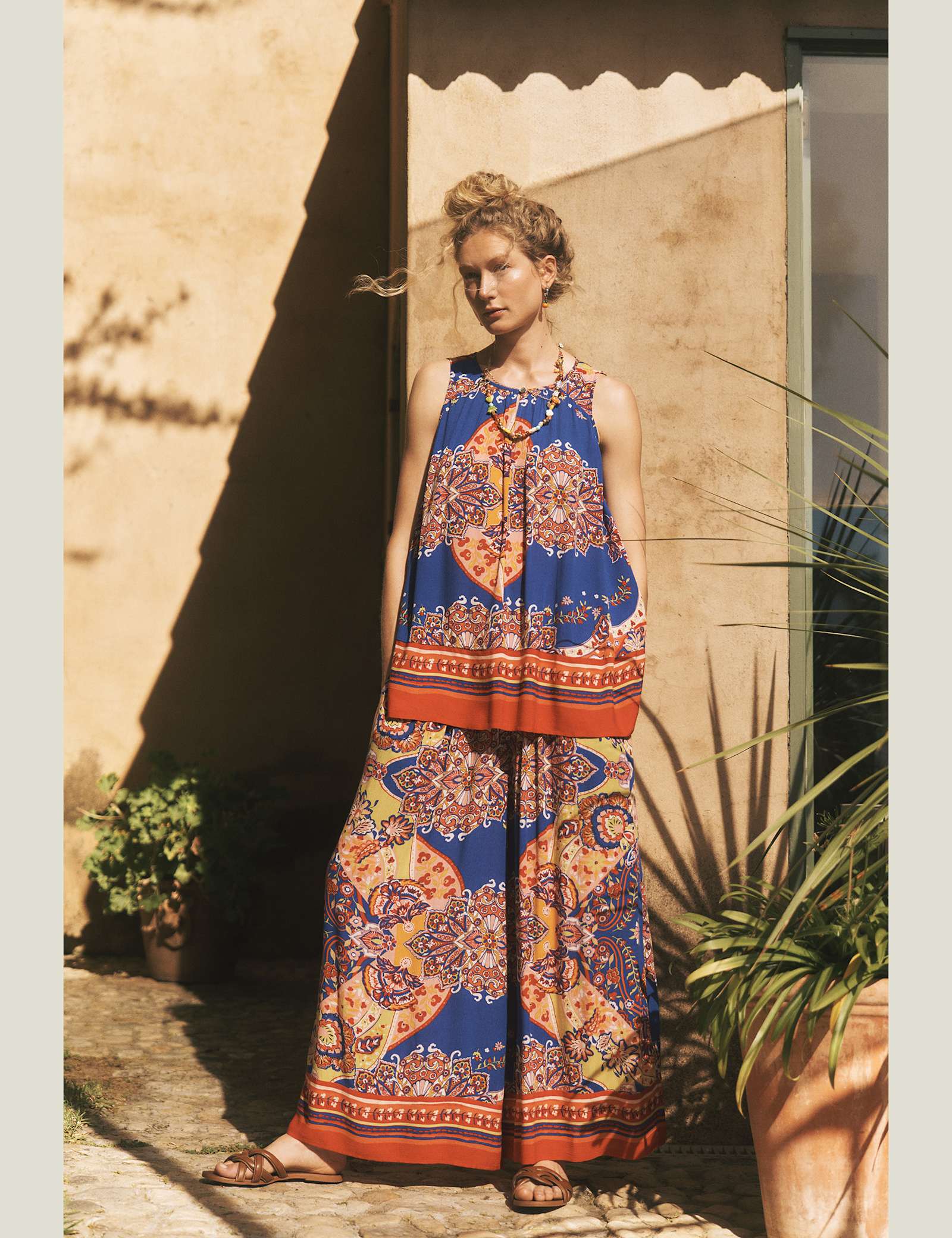 Printed Keyhole Vest Top - image 2