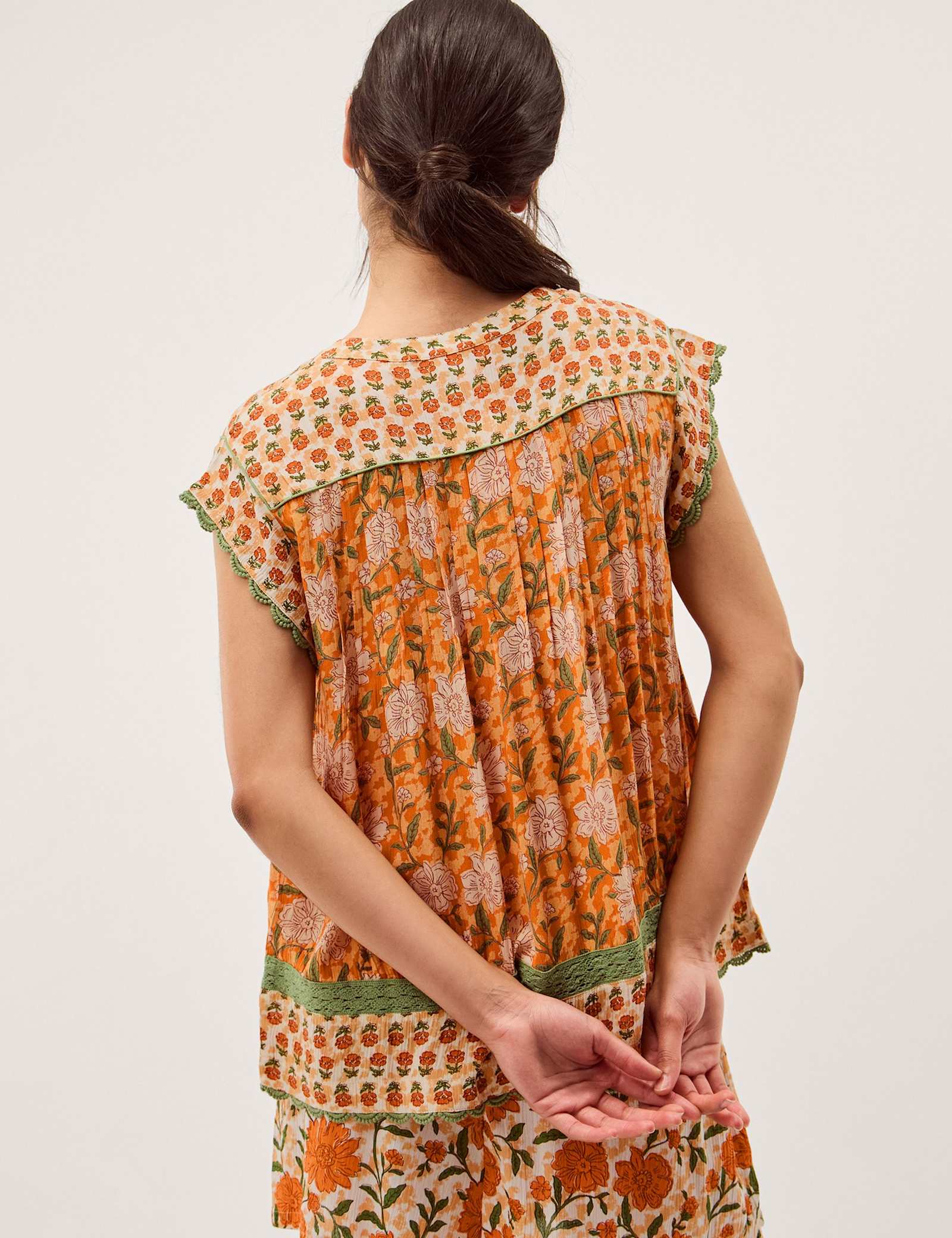 Floral V-Neck Tassel Top - image 4