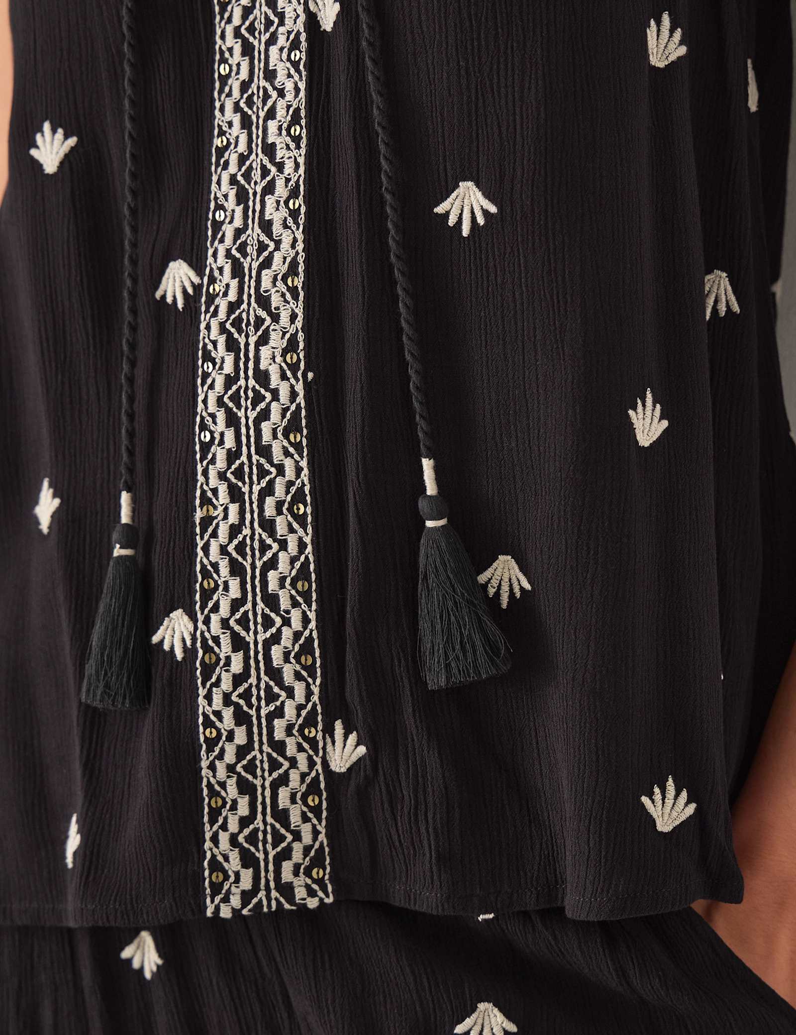Embroidered Tank Top - image 2