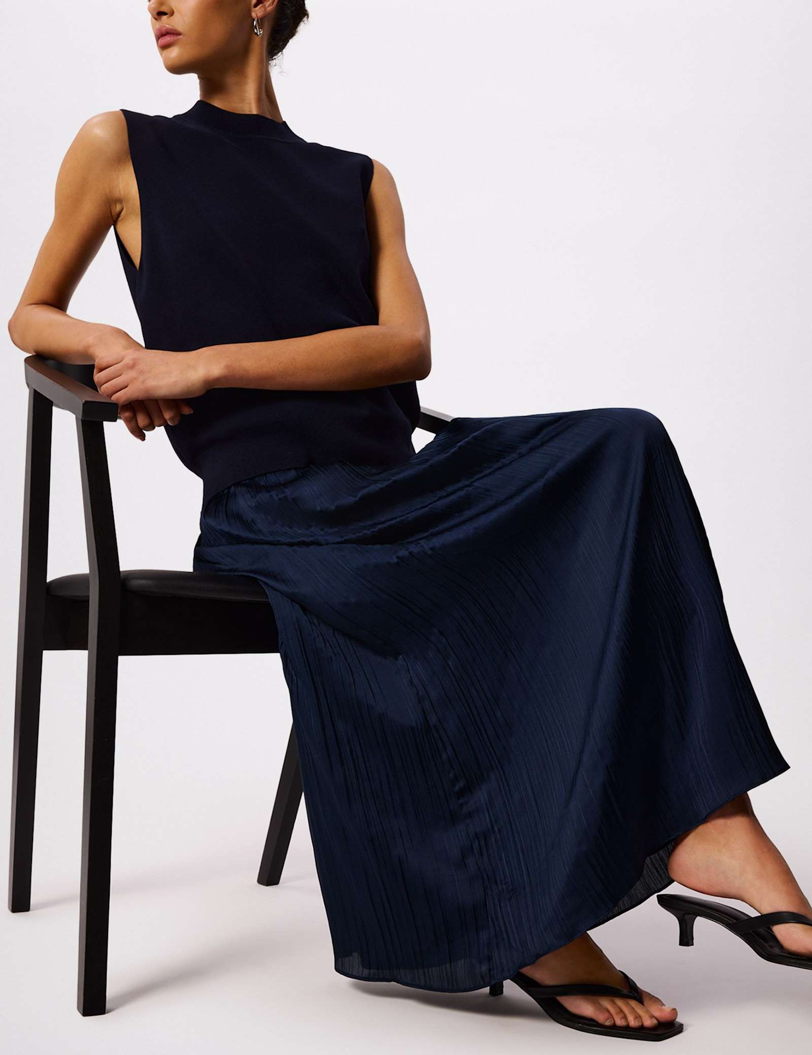 Plisse Pleated Midi Column Skirt - image 5