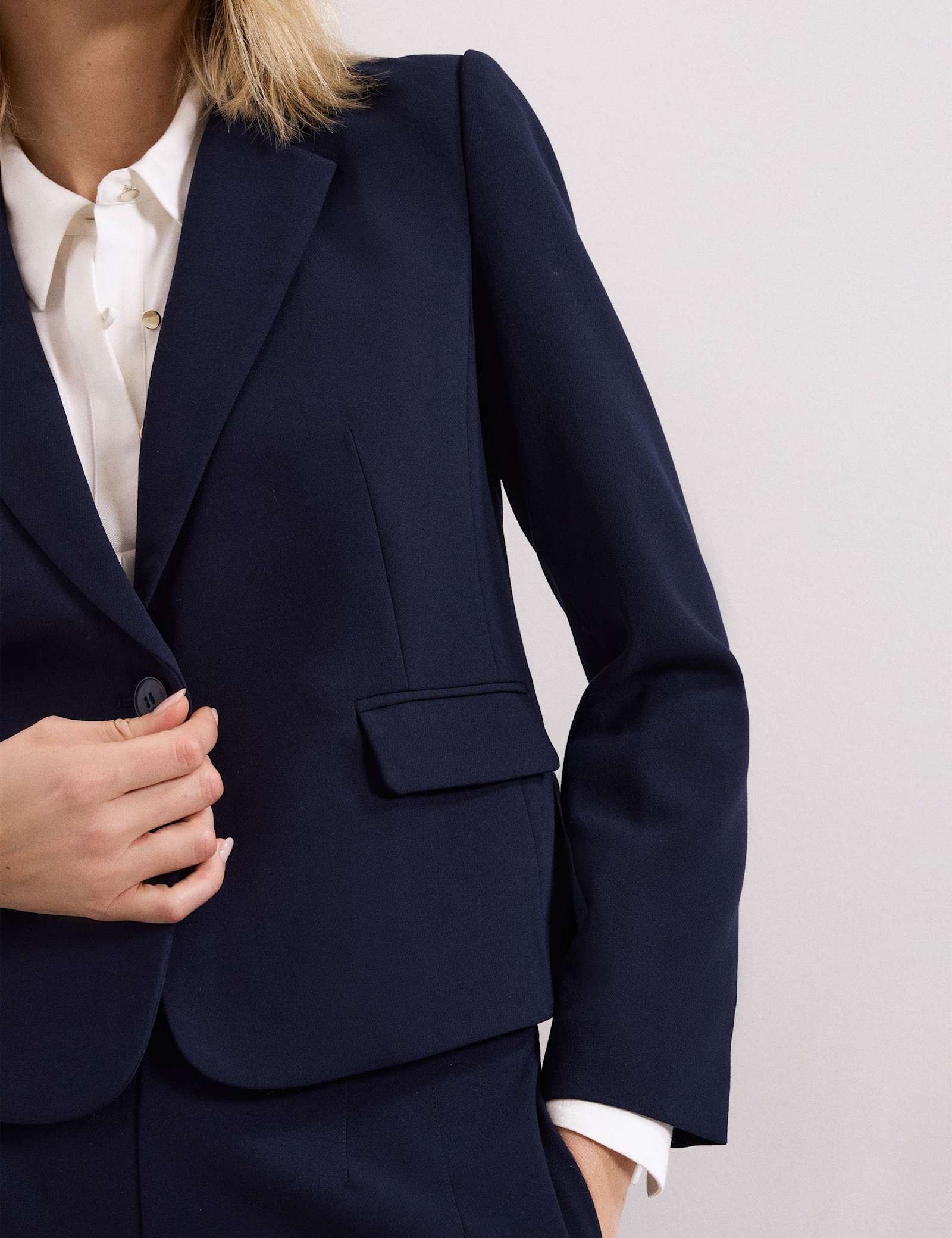 Blazer - image 4