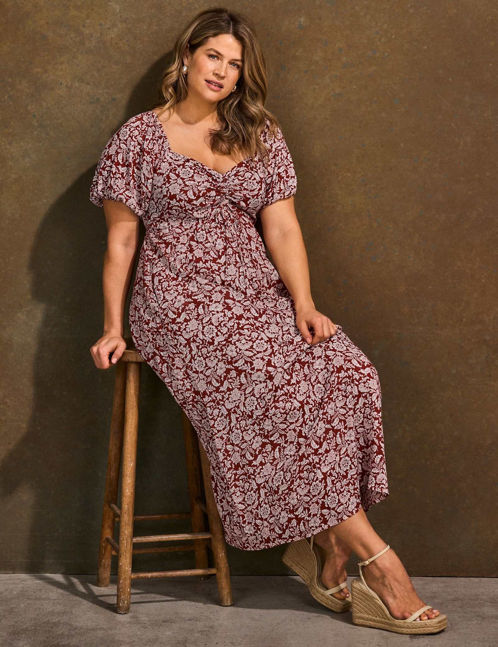 Floral Midaxi Tea Dress - image 5