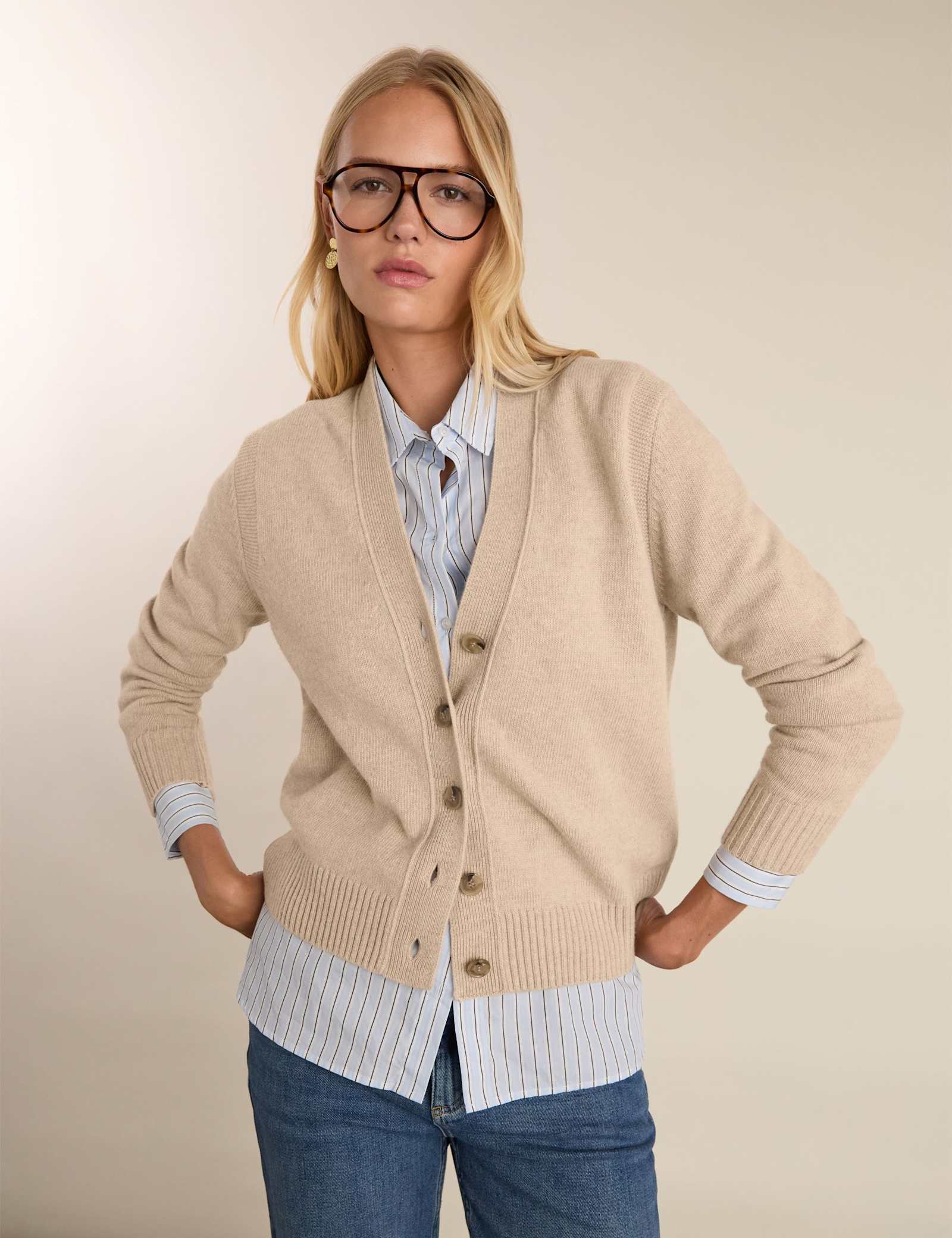 Wool Rich V-Neck Cardigan with Cashmere - image 2
