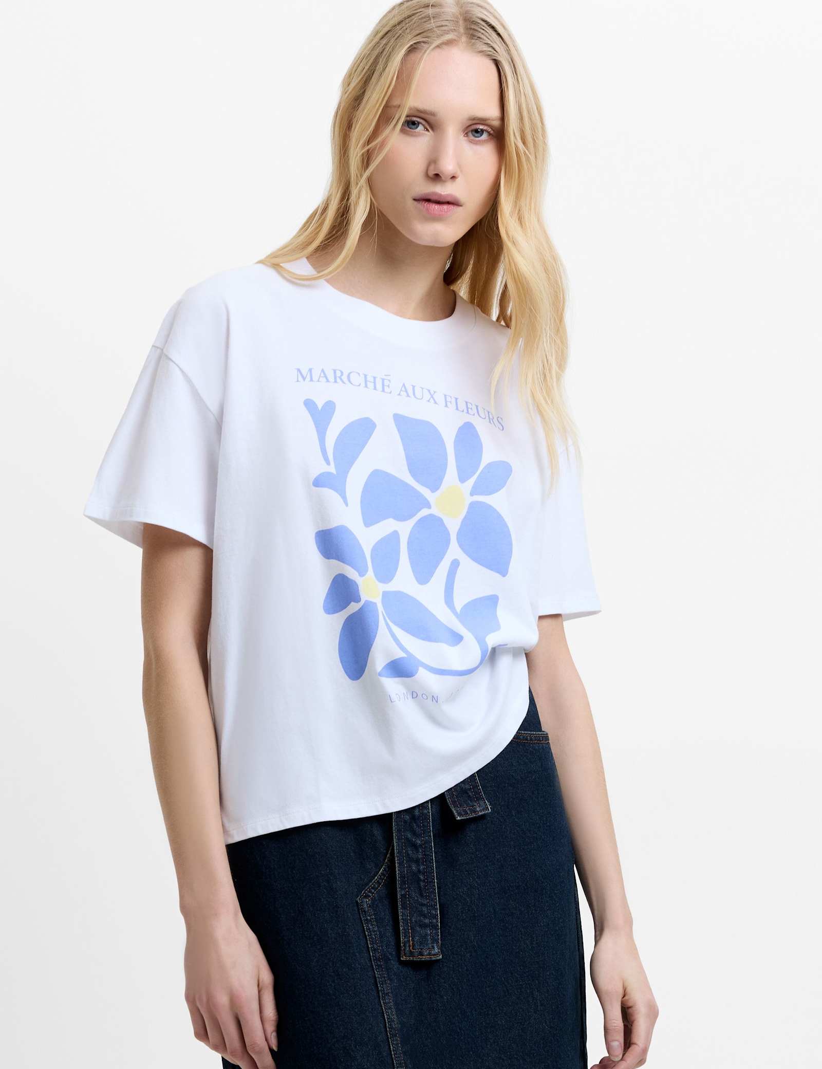 Pure Cotton Flower Market T-Shirt - image 2