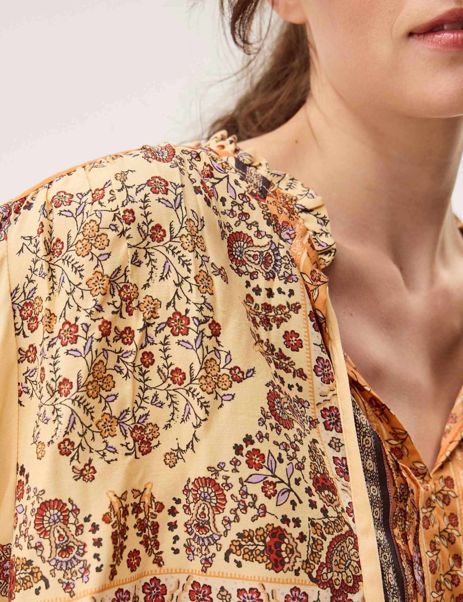 Floral Tie Neck Blouse - image 4