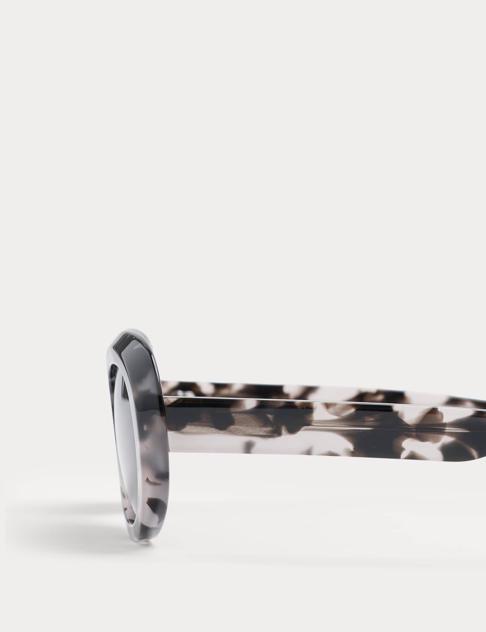 Acetate Oval Sunglasses - image 2