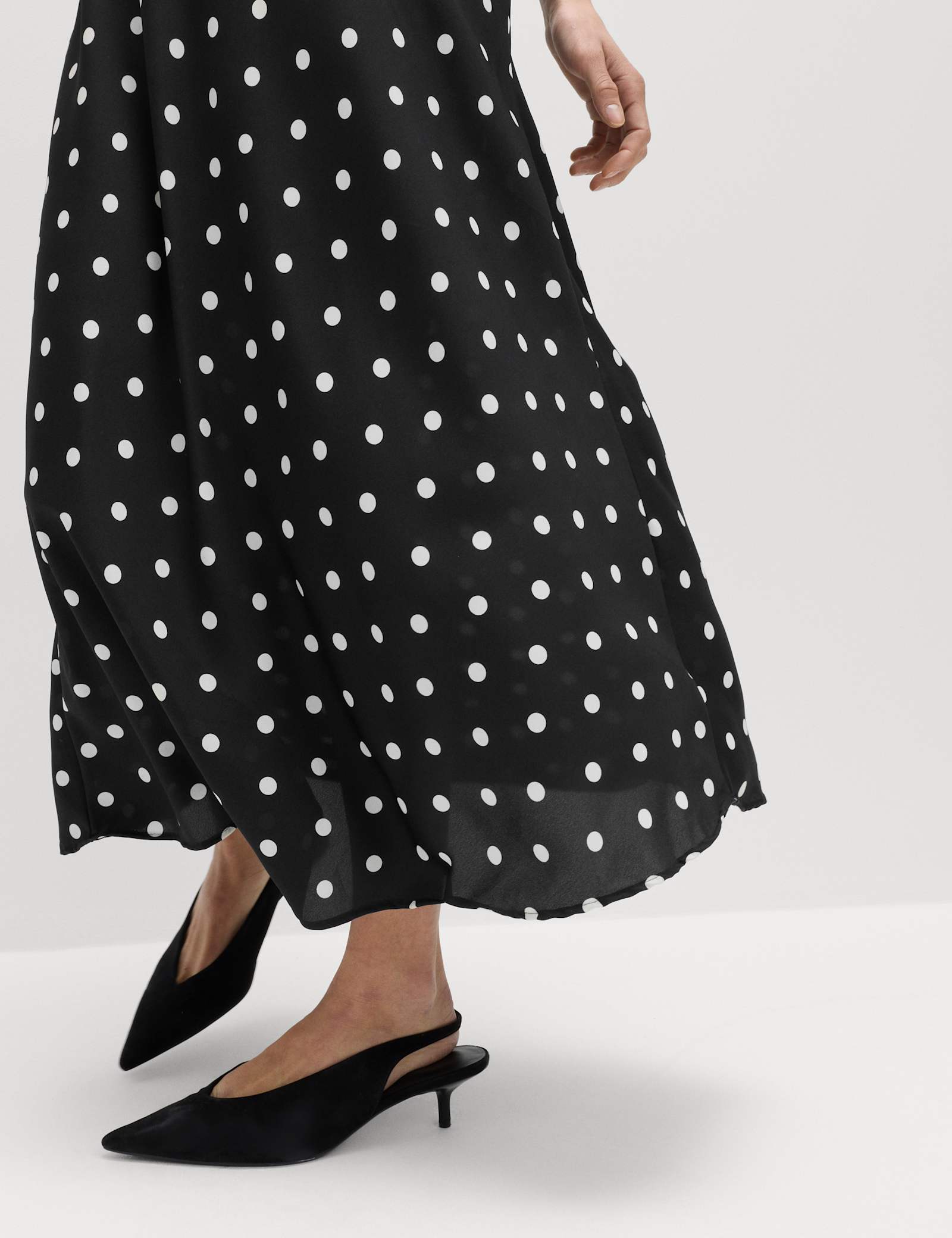 Ruched Midi Tea Dress - image 5
