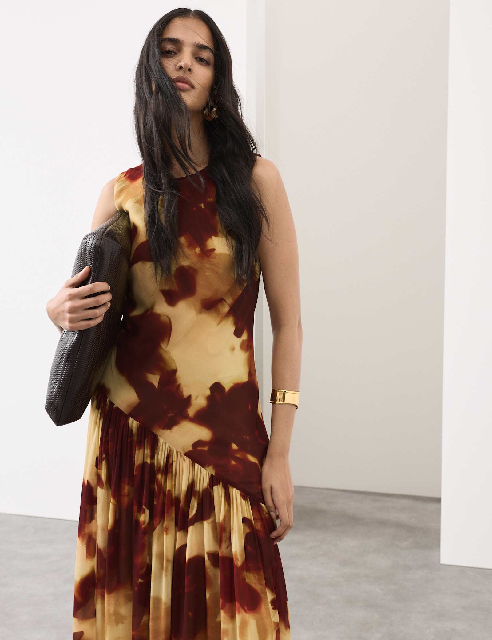 Printed Asymmetric Midaxi Dress - image 4