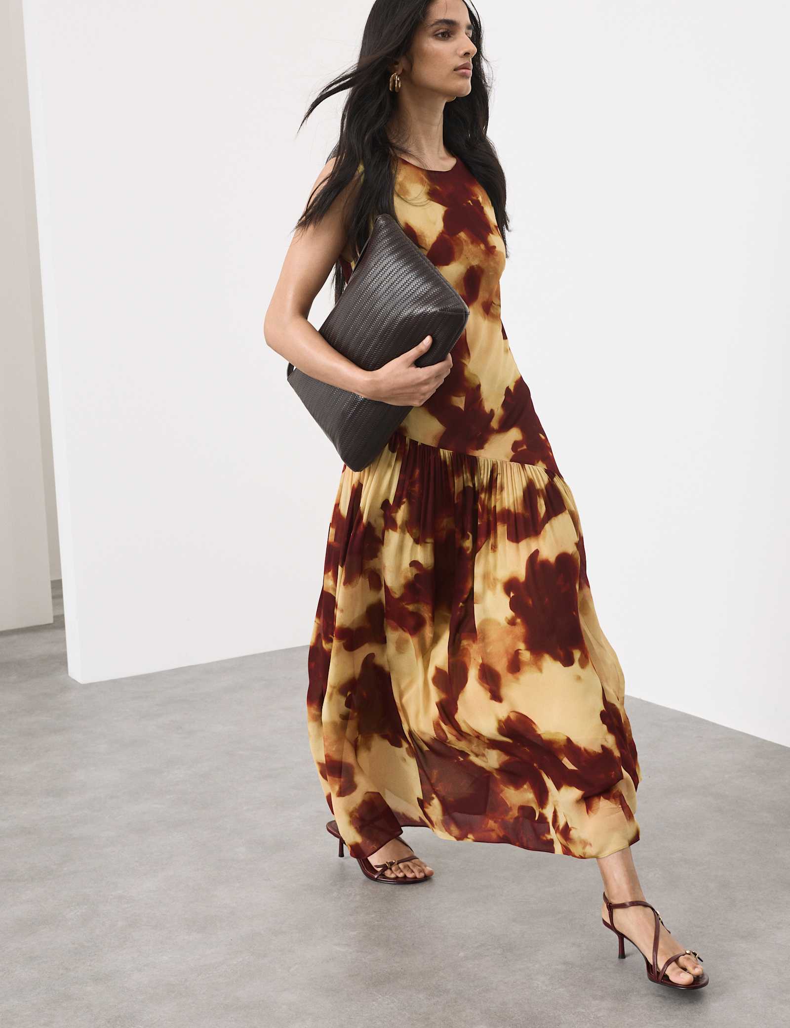 Printed Asymmetric Midaxi Dress - image 5