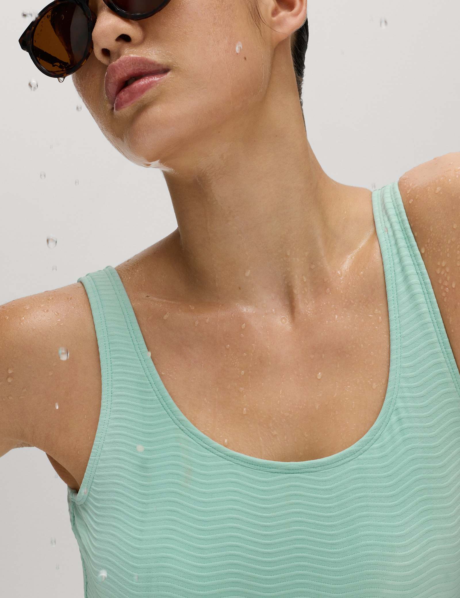 Tummy Control Textured Padded Scoop Back Swimsuit - image 4