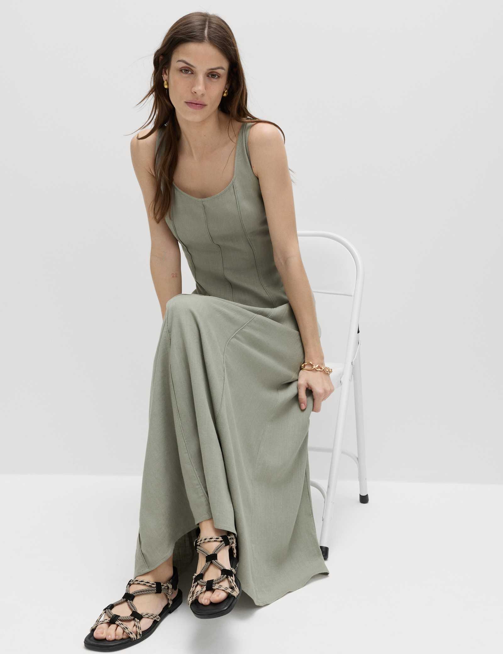 Scoop Neck Midaxi Slip Dress with Linen - image 4
