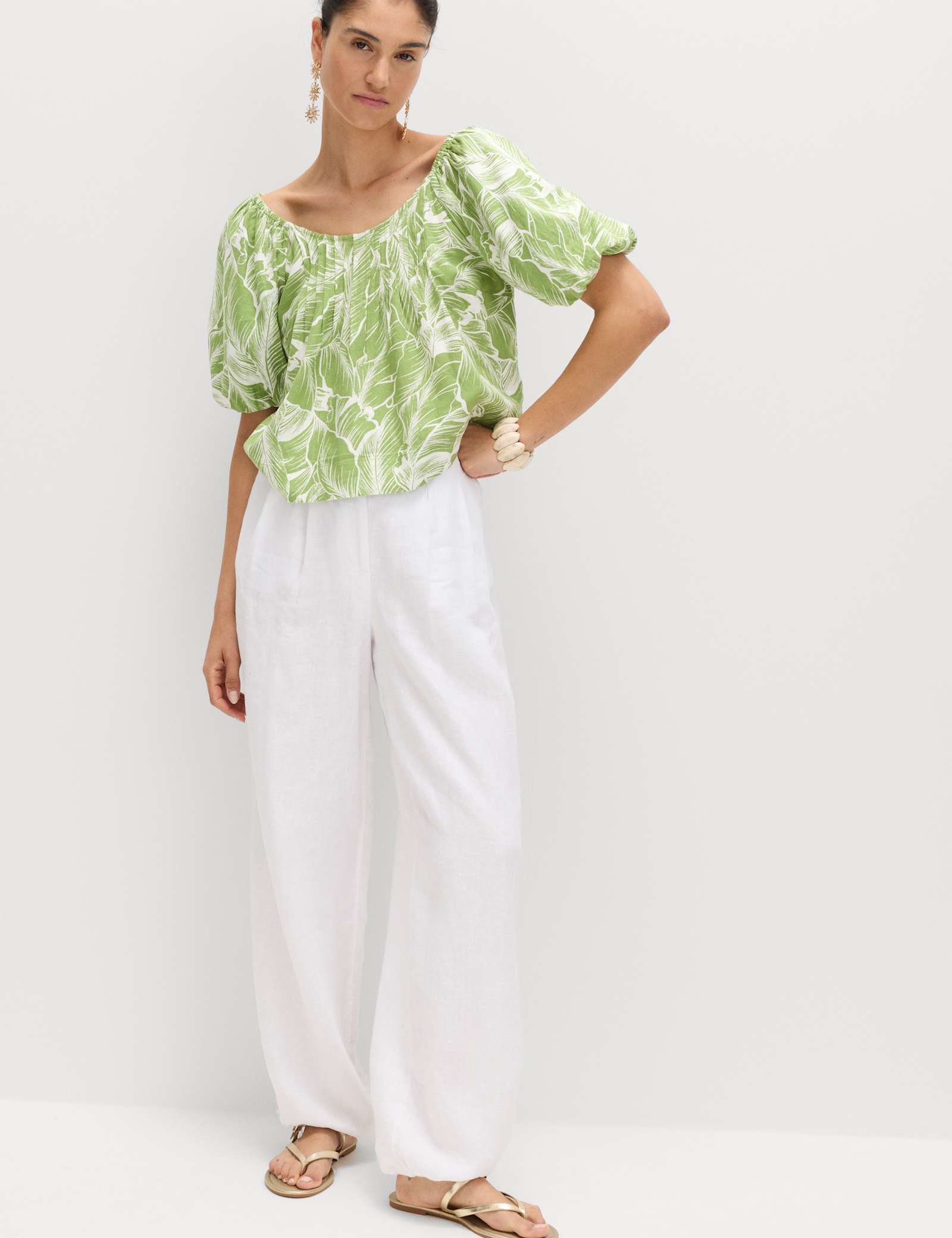 Linen Rich Pleated Puff Sleeve Top - image 4