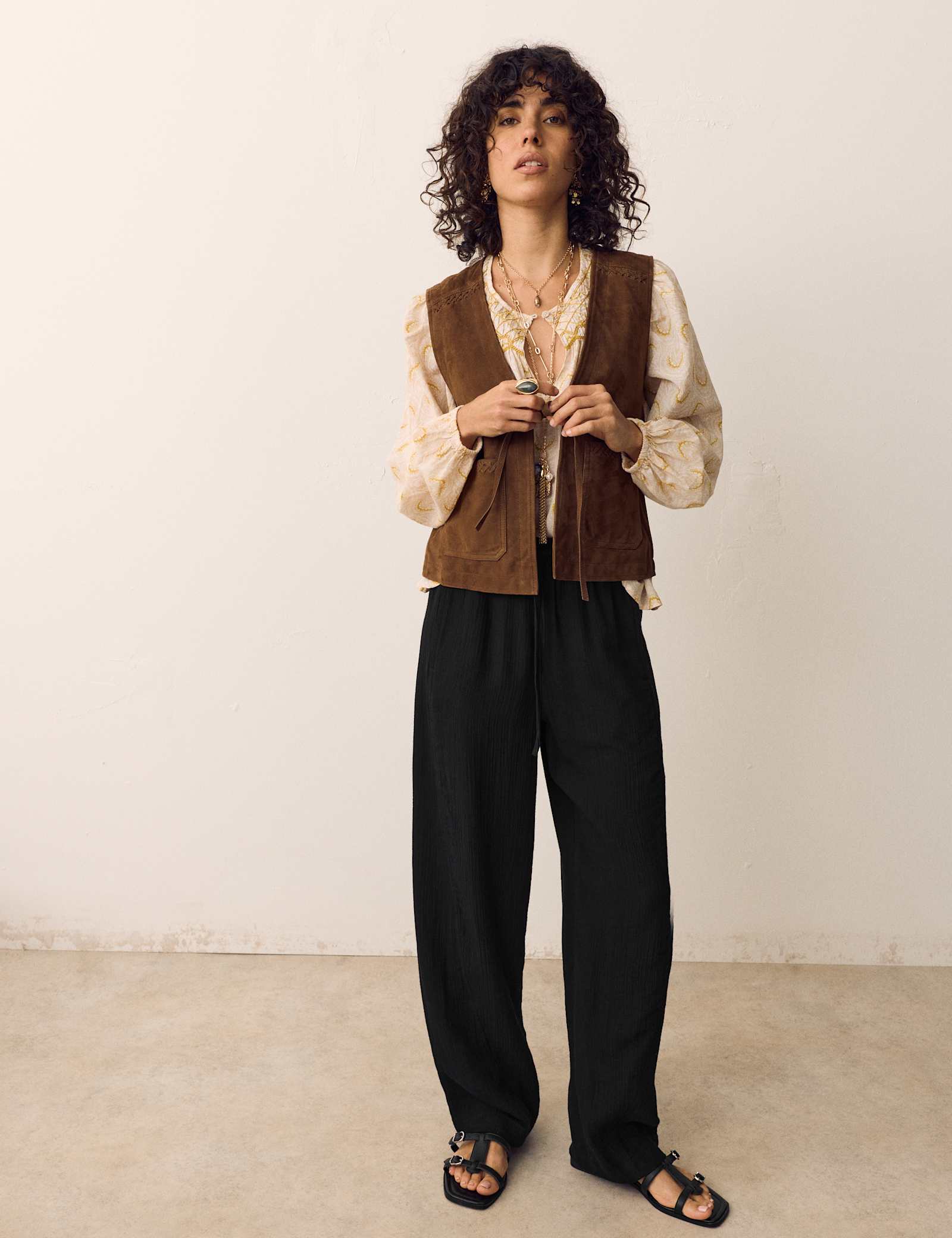 Double Cloth Drawstring Tapered Trousers - image 3