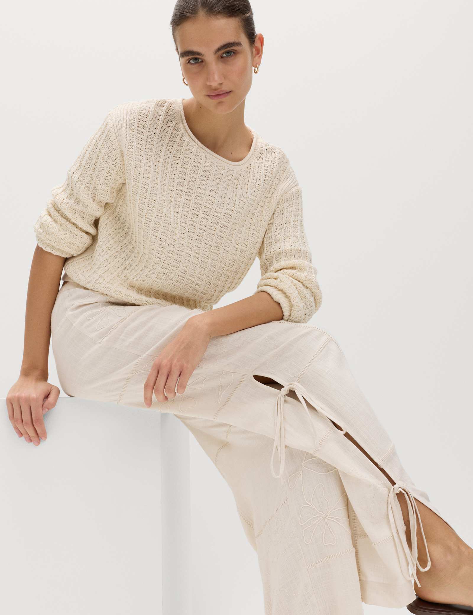 Wide Leg Trousers with Linen - image 5