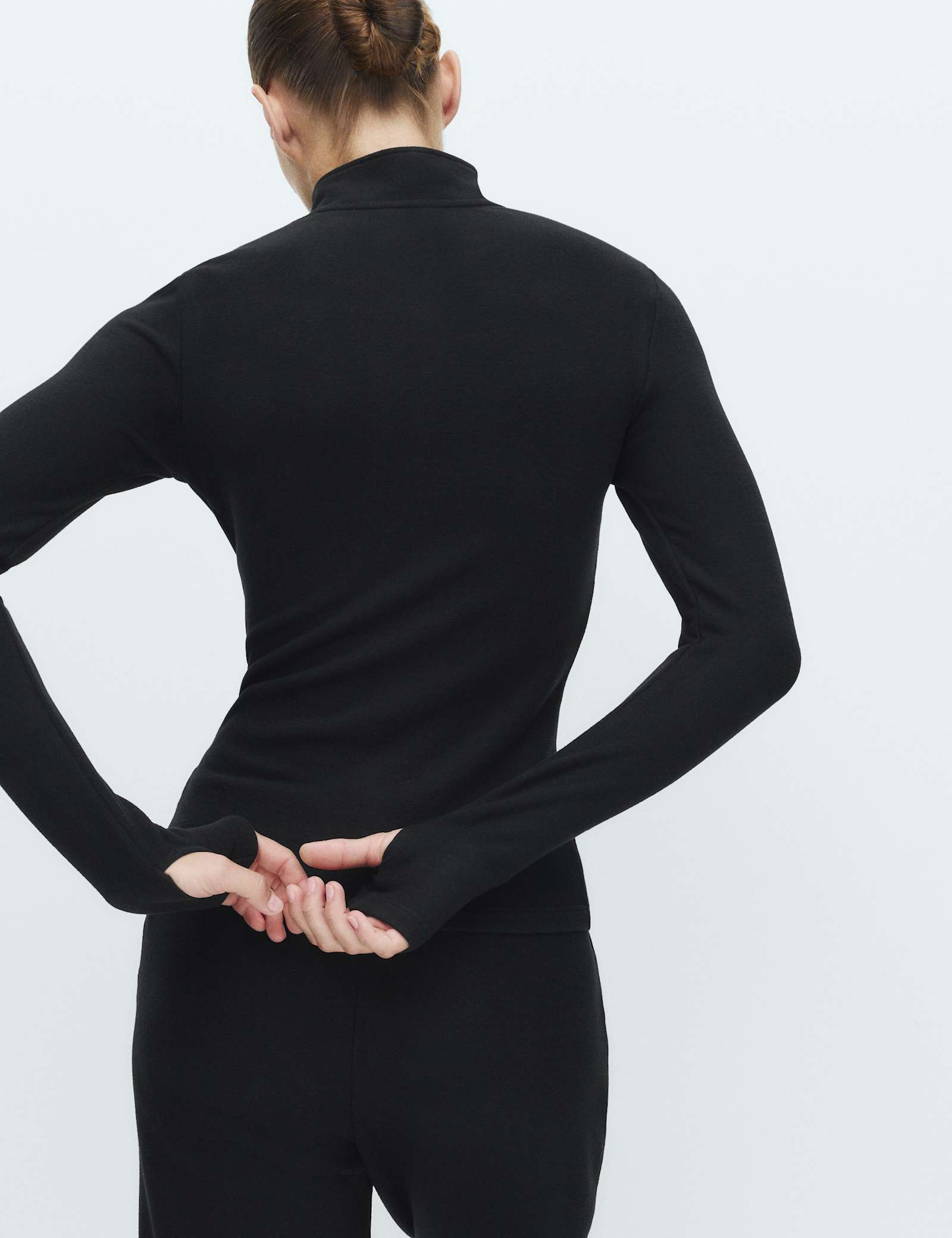 Heatgen Maximum Thermal Funnel Neck Top - image 5
