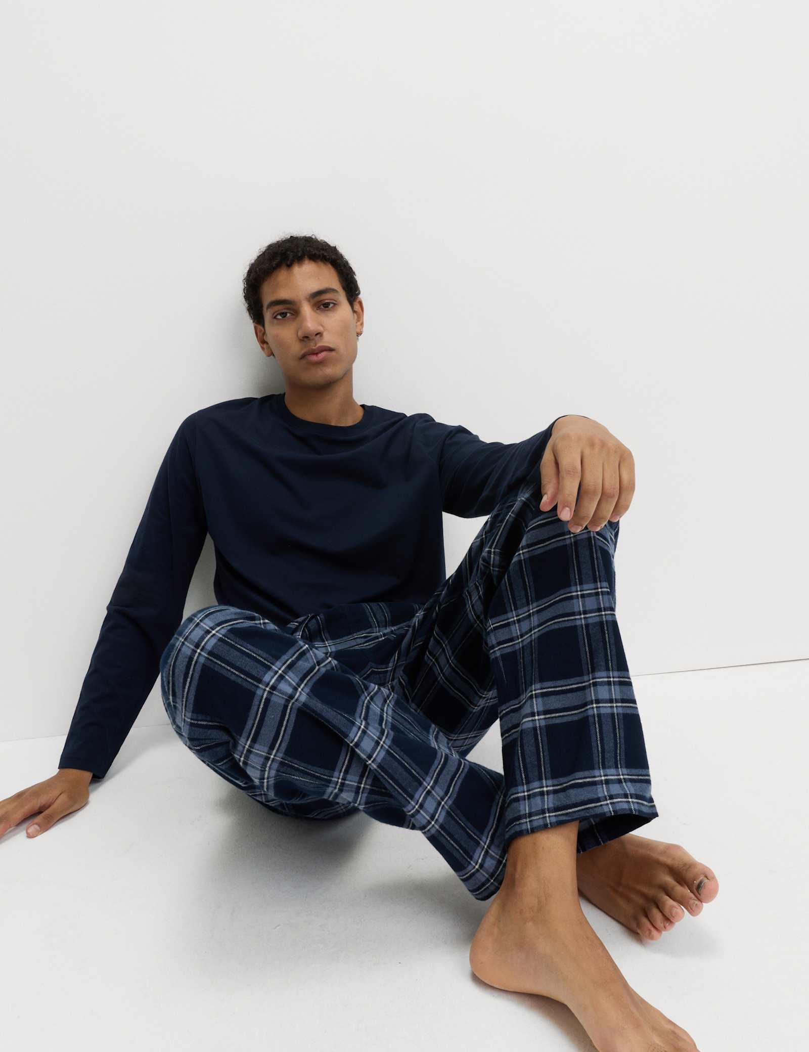 2 Pack Brushed Cotton Pyjama Bottoms - image 2