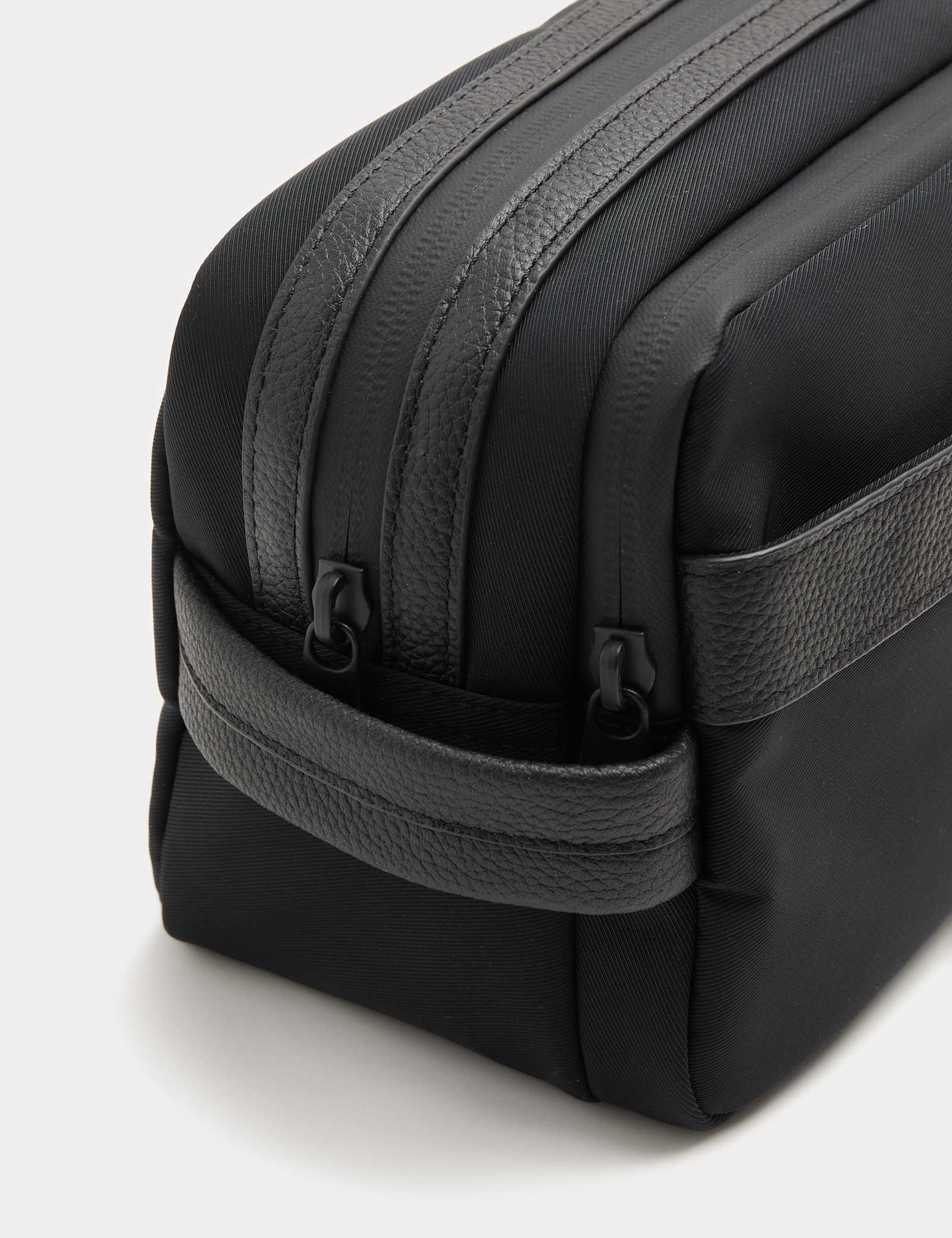 Washbag - image 2