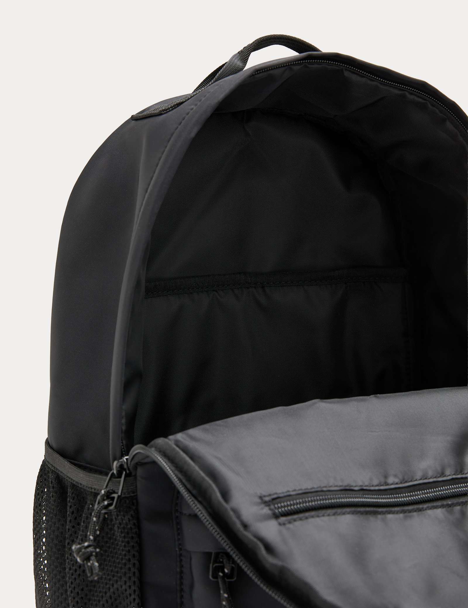 Backpack - image 3