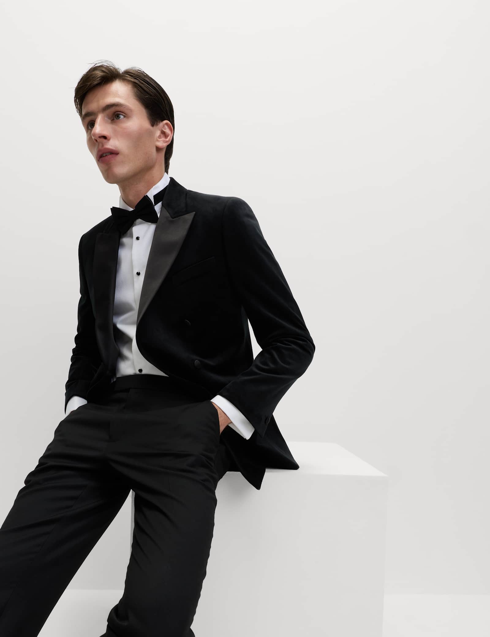 Tailored Fit Velvet Suit Jacket - image 5
