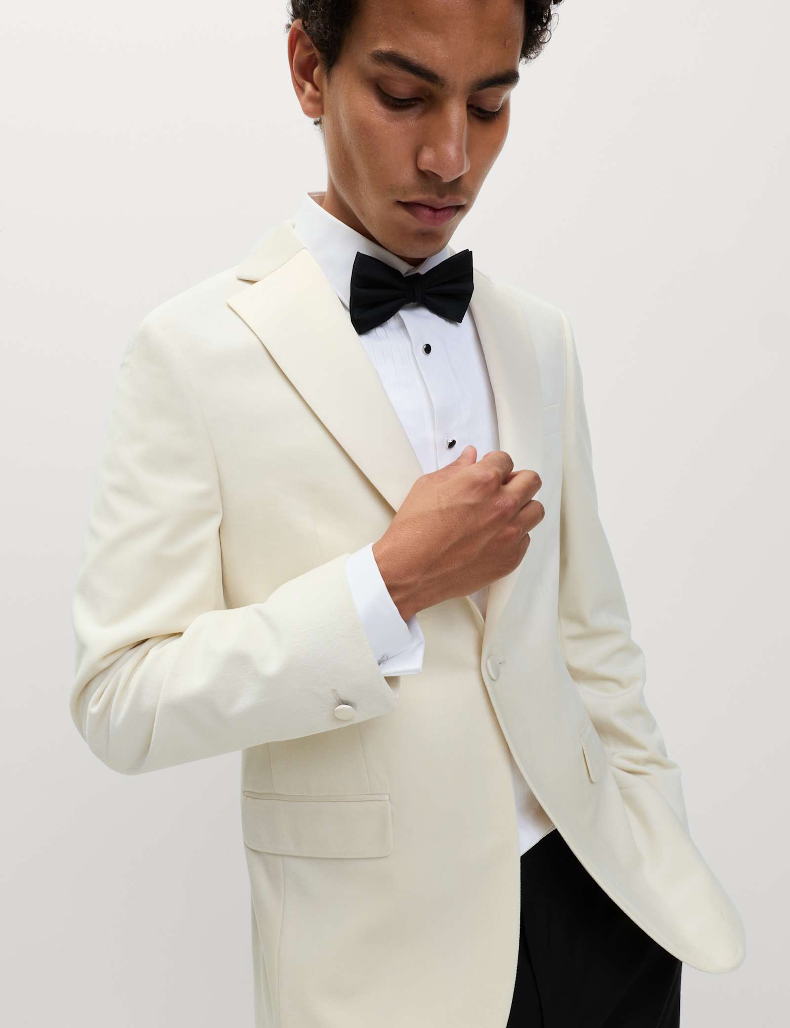 Tailored Fit Velvet Blazer - image 3