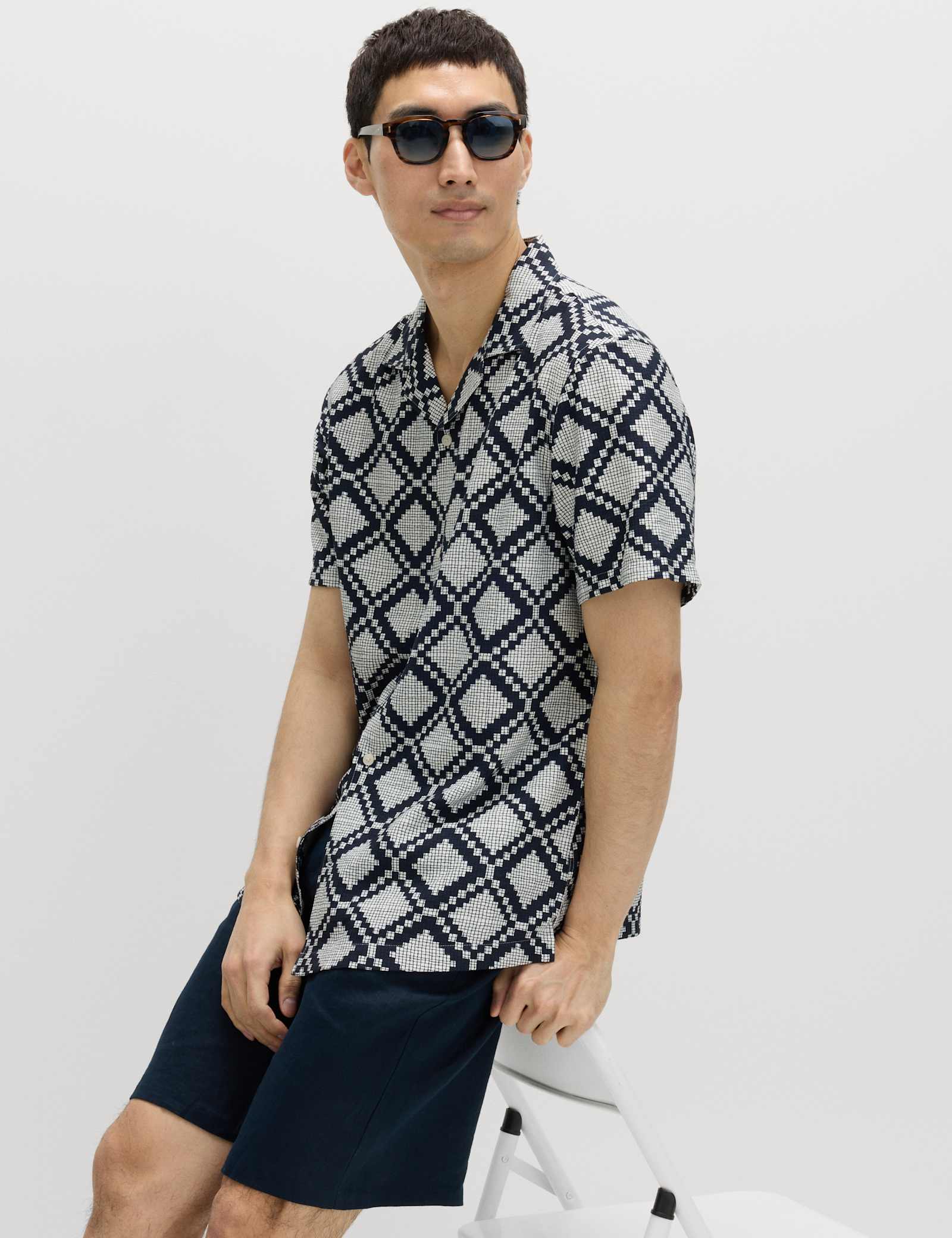 Regular Fit Short Sleeve Shirt - image 4