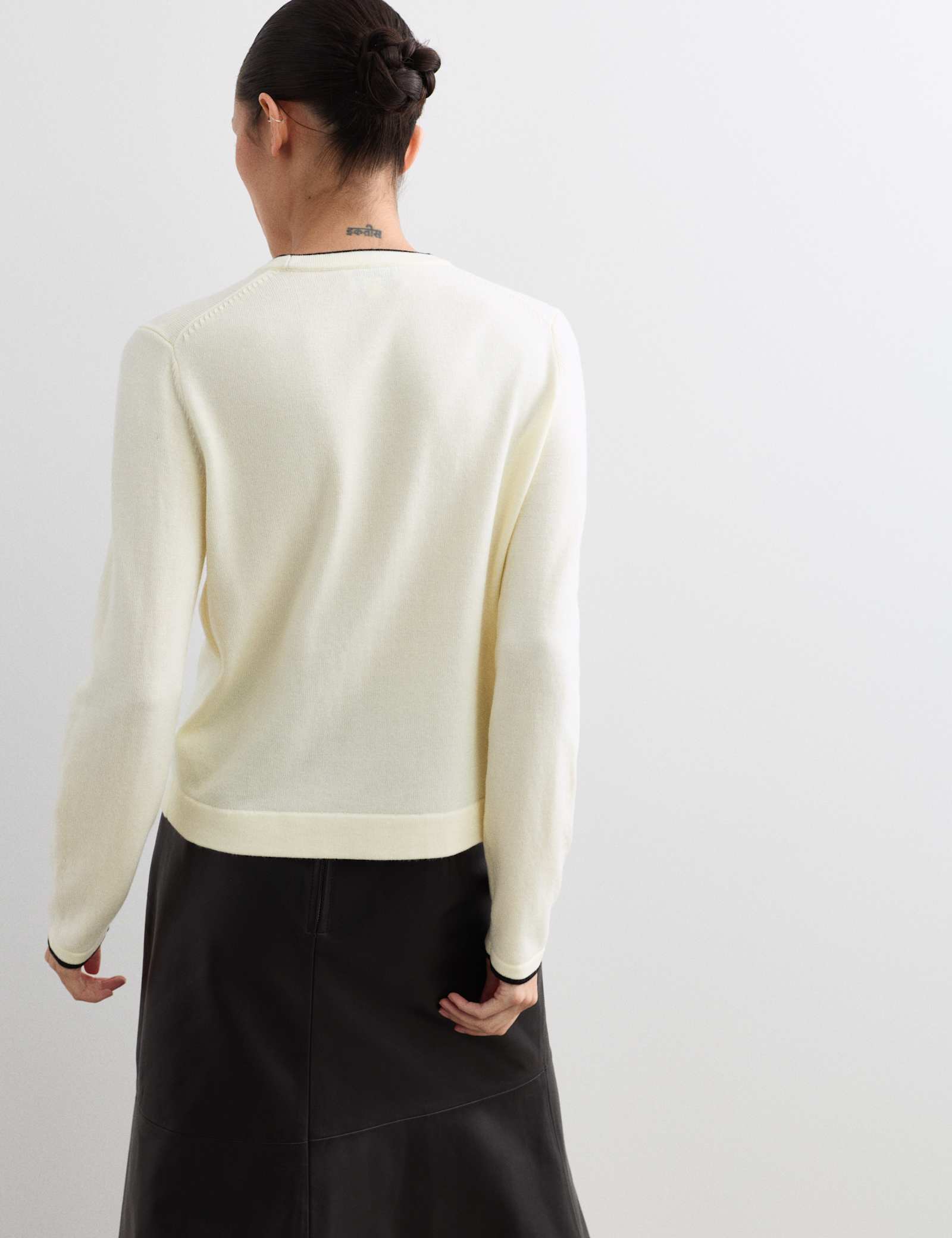 Merino Wool Rich Tipped Crew Neck Jumper - image 4