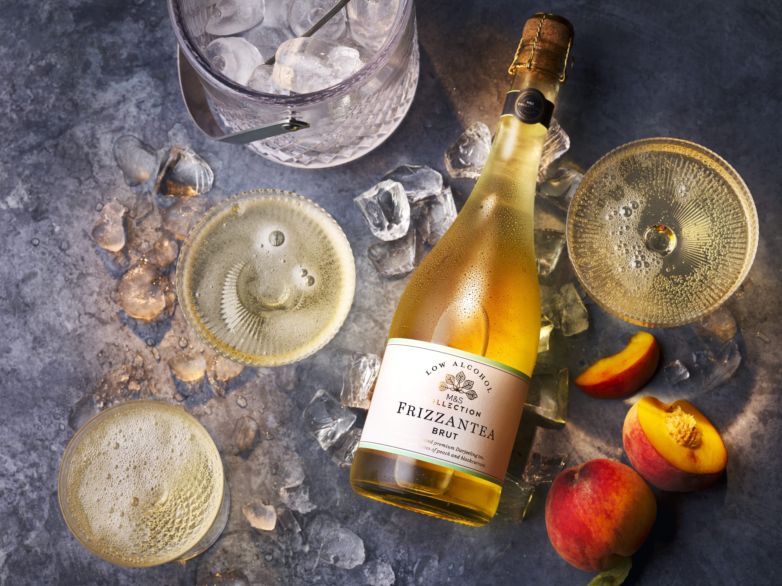 M&S Alcohol Free Sparkling White Frizzantea 2 of 4