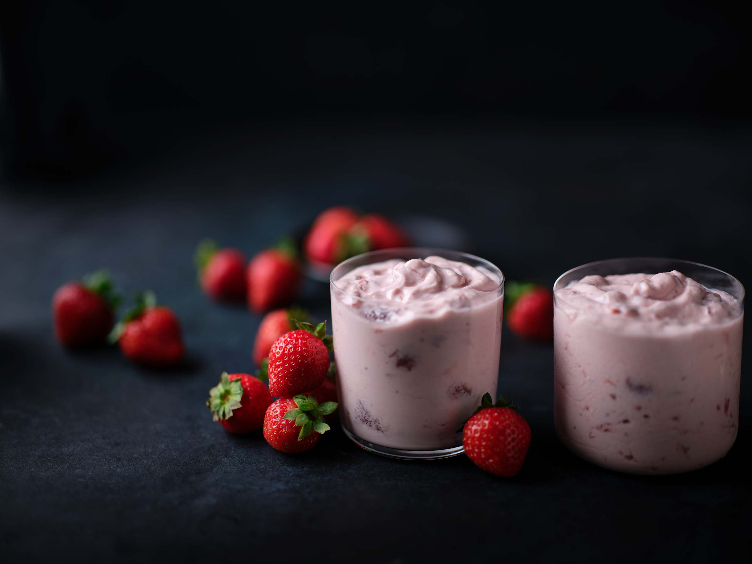 Red Diamond™ Strawberries & Cream West Country Yogurt 2 of 2